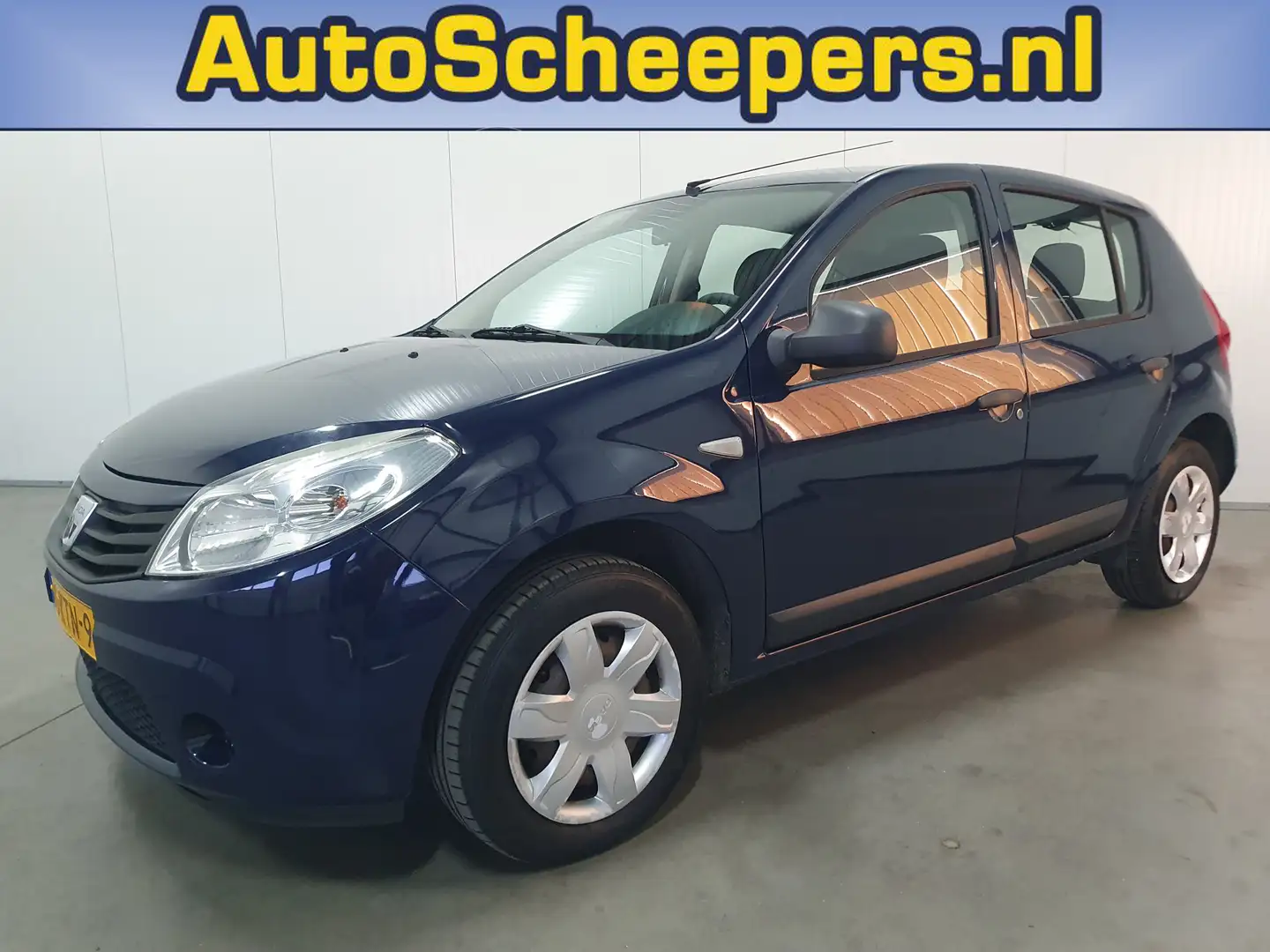Dacia Sandero 1.4 Ambiance TREKHAAK Bleu - 1