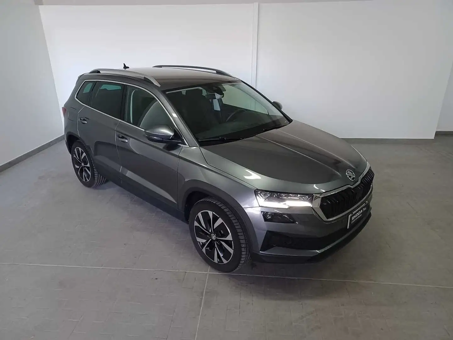 Skoda Karoq 2.0 TDI EVO SCR 4x4 DSG Style Grigio - 1
