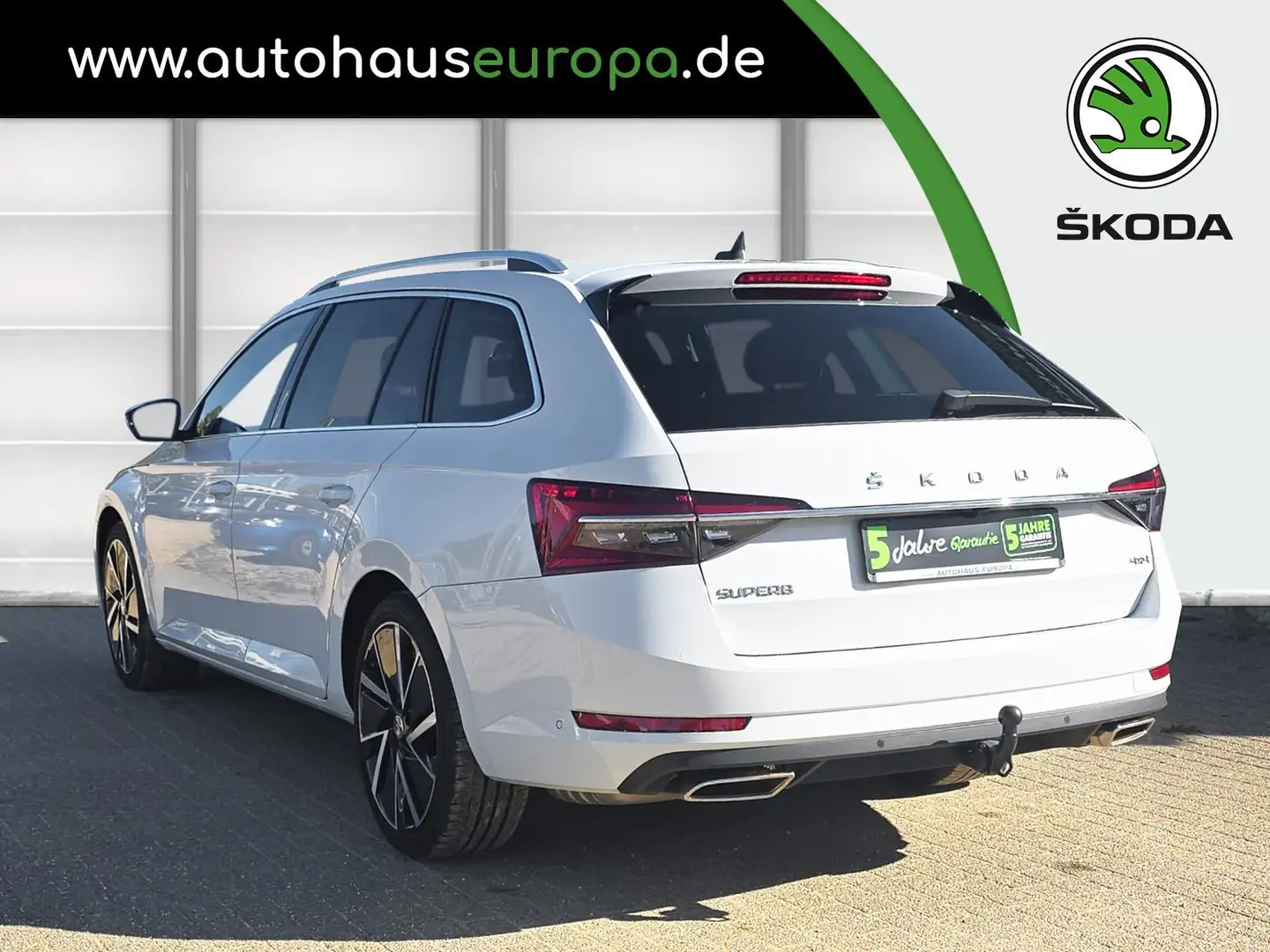 Skoda Superb Combi 2.0 TSI DSG 4x4 Style  AHK ACC Kam360 Navi 4 Weiß - 2