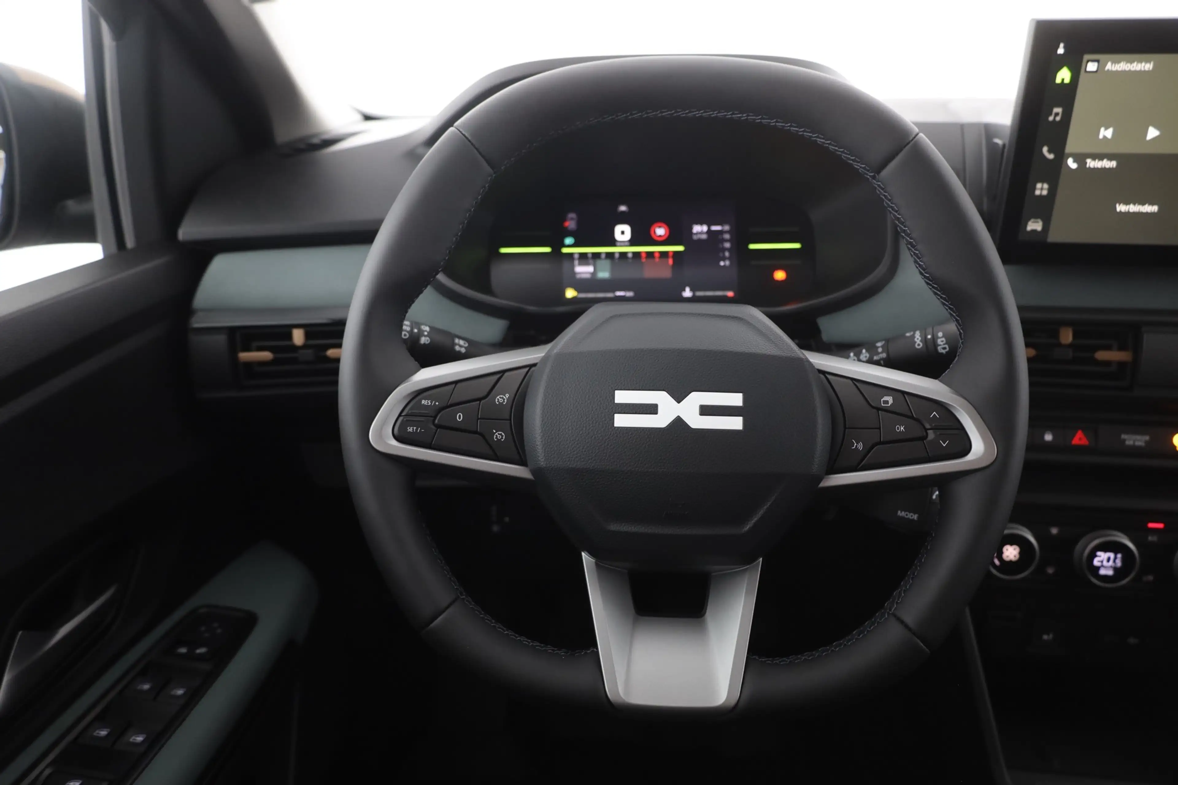 Dacia Jogger TCe 110 Extreme LED 7-Sitzer Kamera — photo 14