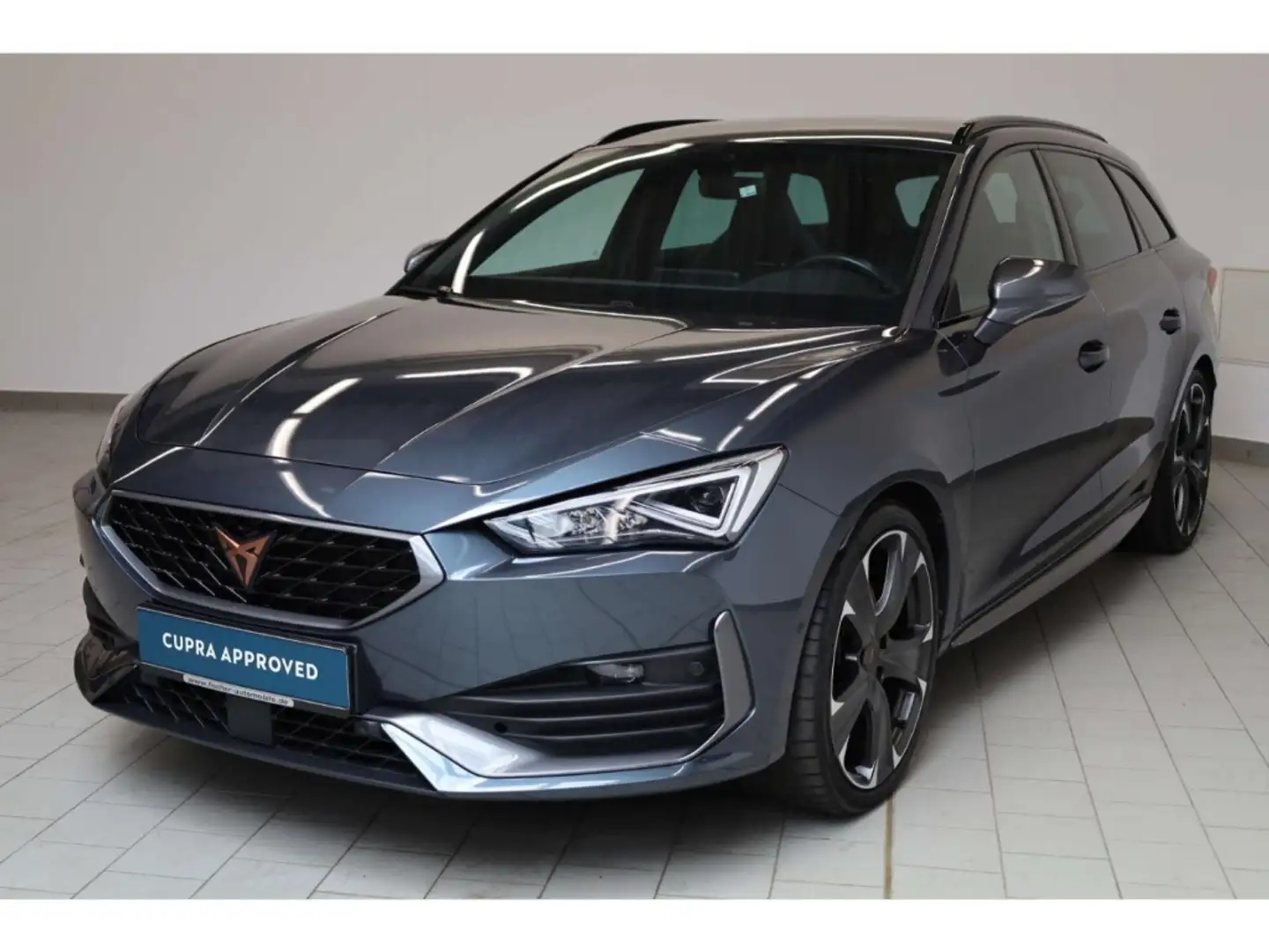 CUPRA Leon Sportstourer 2.0 TSI 4Drive VZ Grau - 2