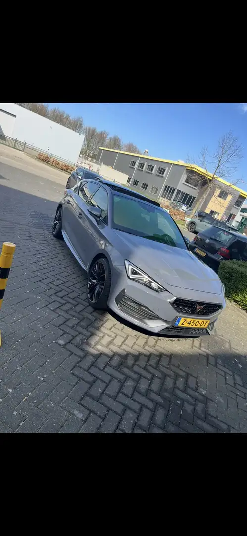 SEAT Leon e-Hybrid 1.4 Adren. Сірий - 2