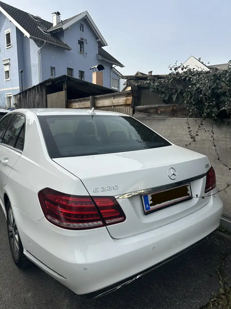 Mercedes-Benz E 220 E 220 CDI BlueEfficiency (212.002) Weiß - 2