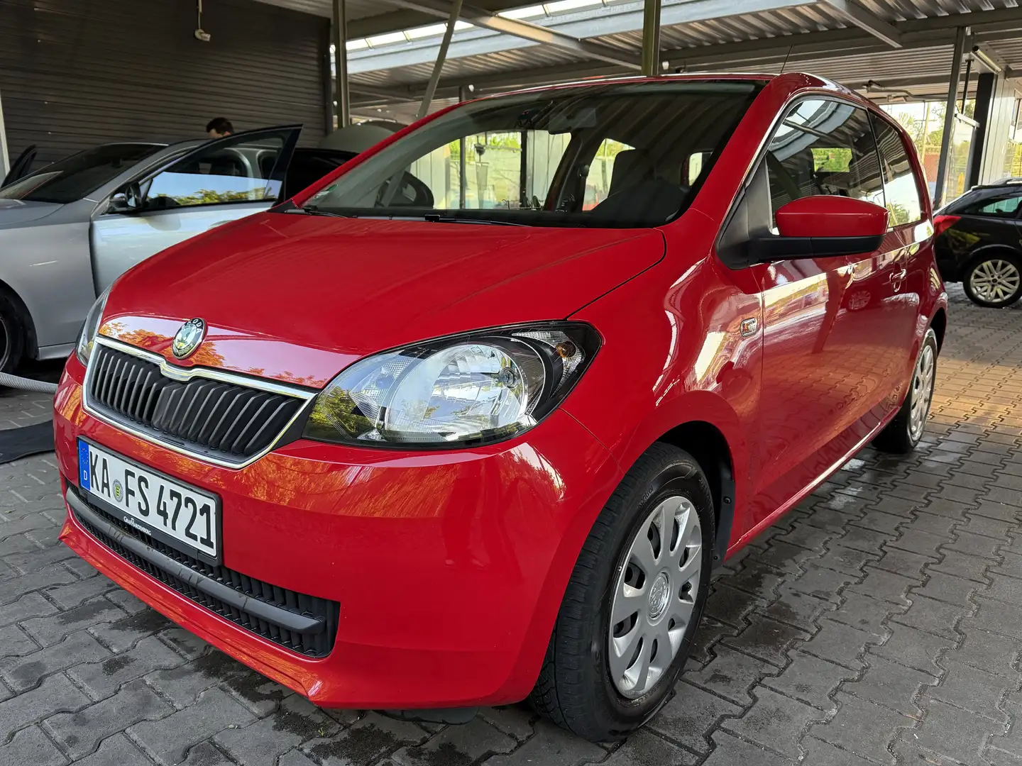 Skoda Citigo Klima,TÜV26,Sparsam, Inspektion Neu, Kupplung Neu Rot - 1