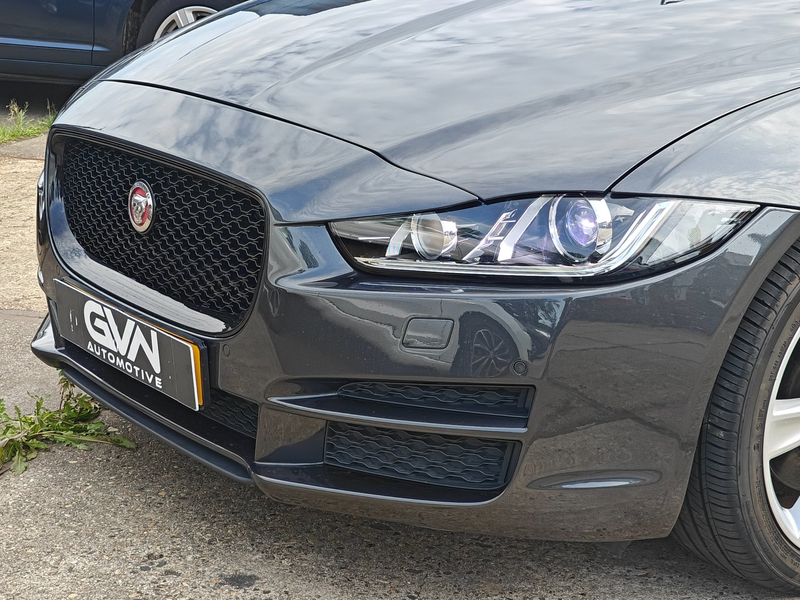 Jaguar XE 2.0 Turbo (240 pk) Prestige | Storm Grey | Panoram — photo 8