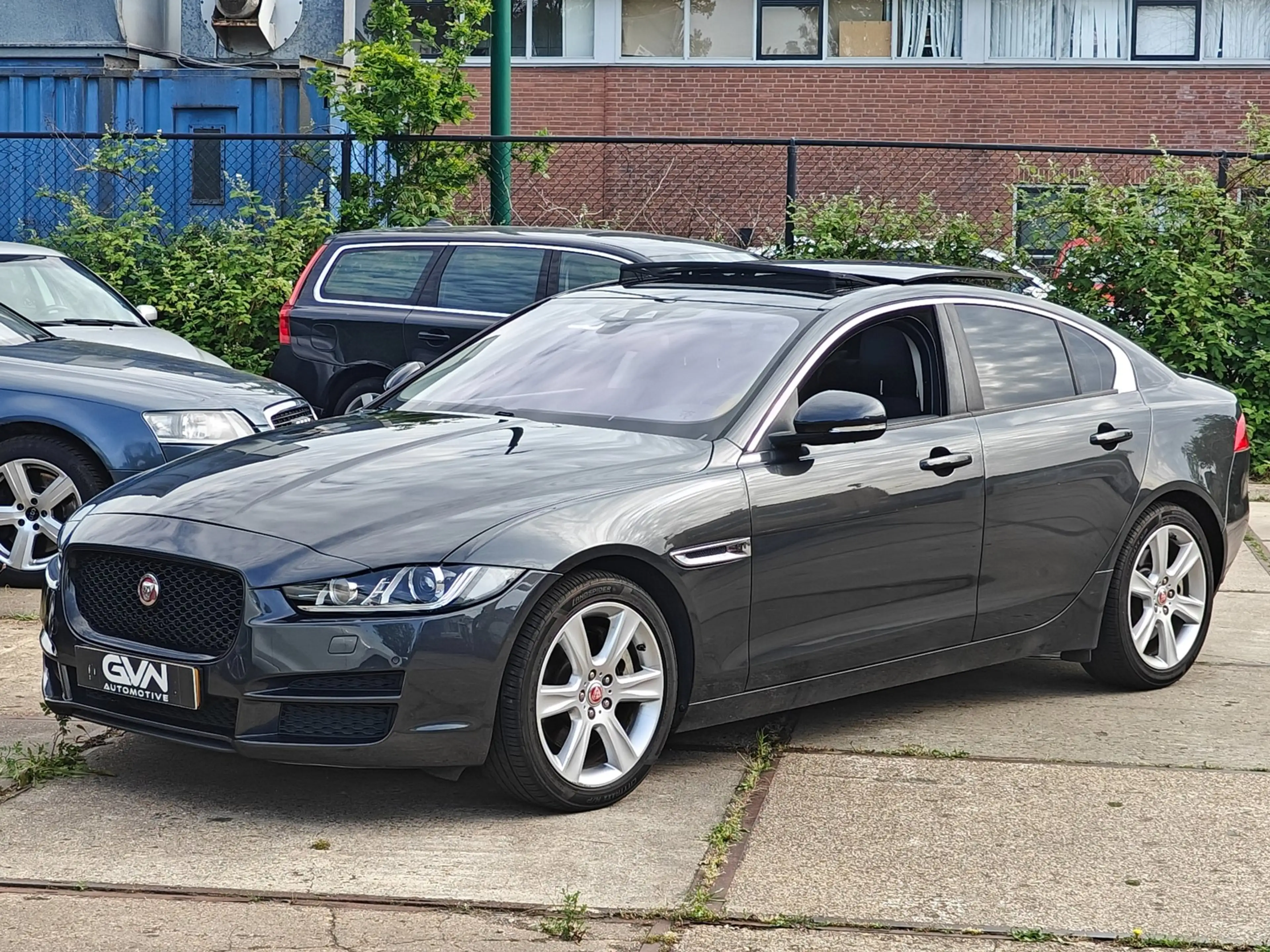 Jaguar XE 2.0 Turbo (240 pk) Prestige | Storm Grey | Panoram — photo 7