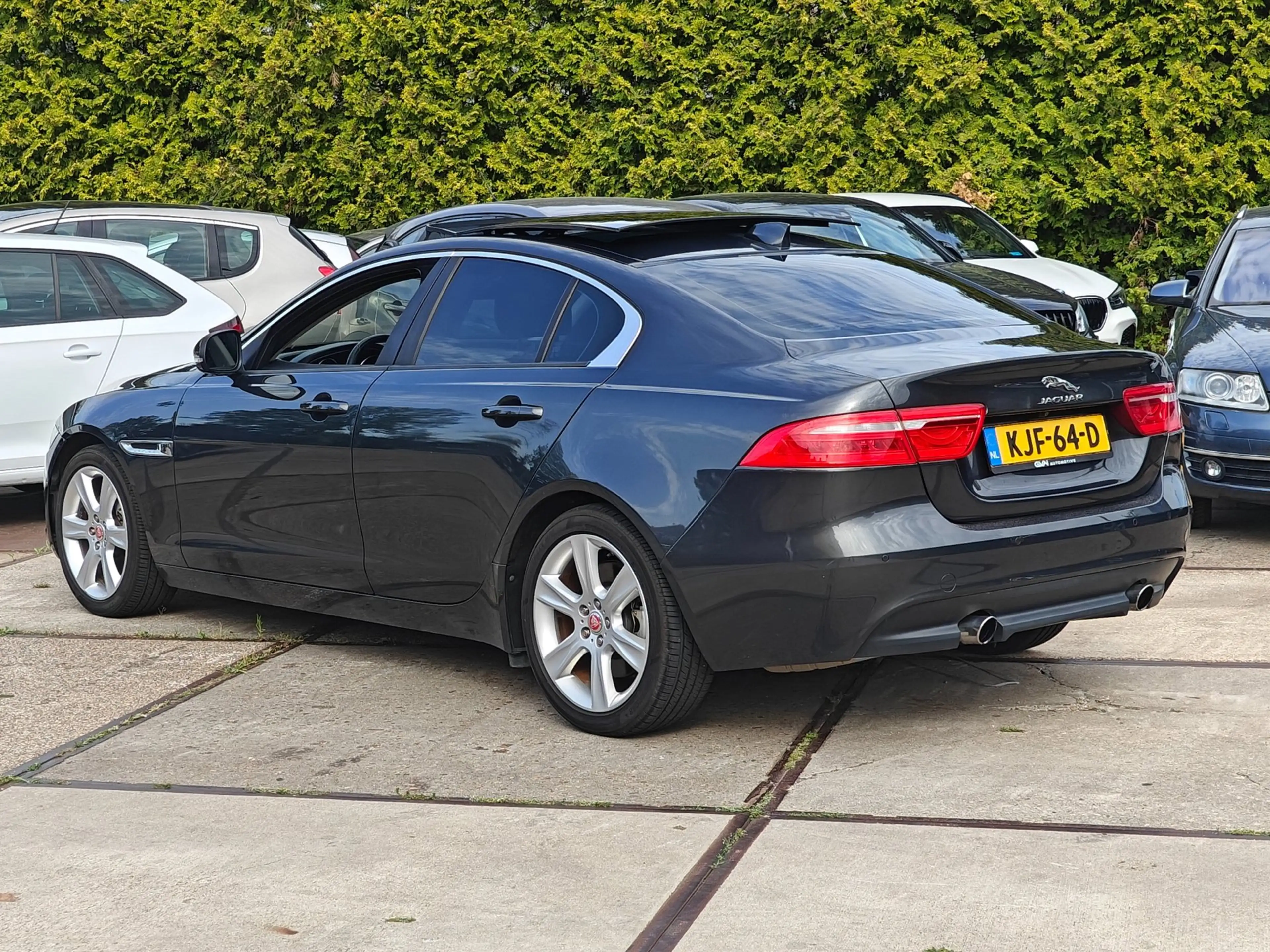 Jaguar XE 2.0 Turbo (240 pk) Prestige | Storm Grey | Panoram — photo 5