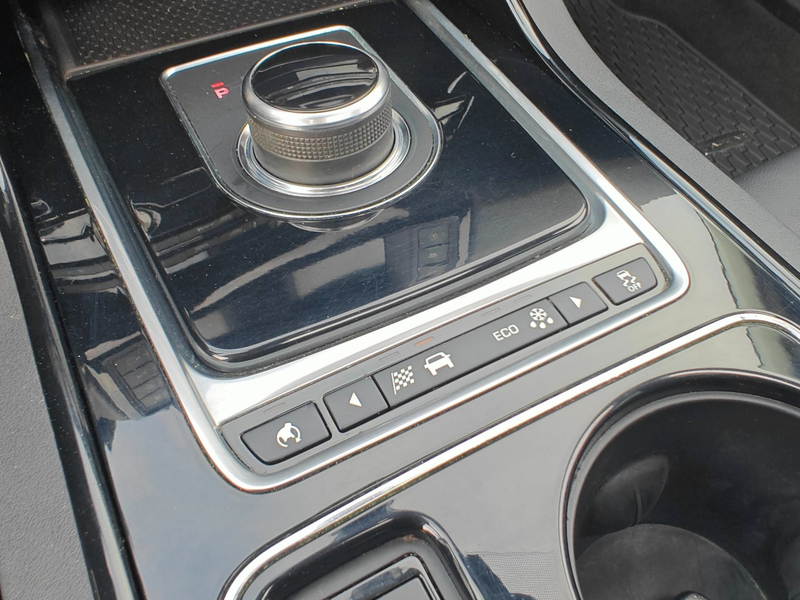 Jaguar XE 2.0 Turbo (240 pk) Prestige | Storm Grey | Panoram — photo 25