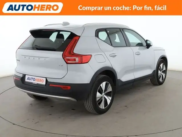 Volvo XC40 view 6