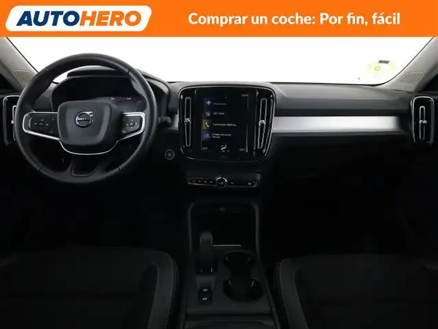 Volvo XC40 view 13