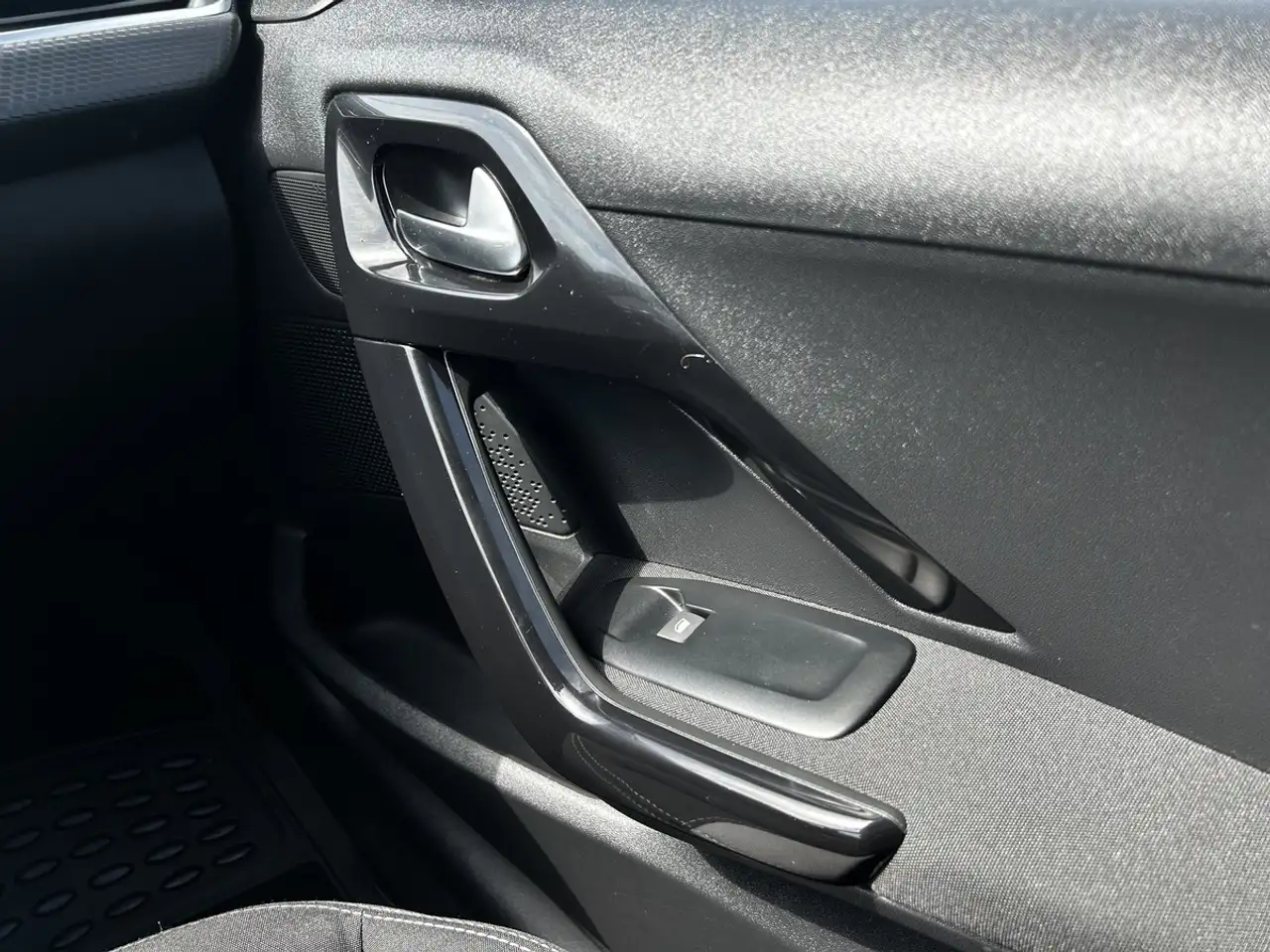 Peugeot 2008 2008 — photo 15