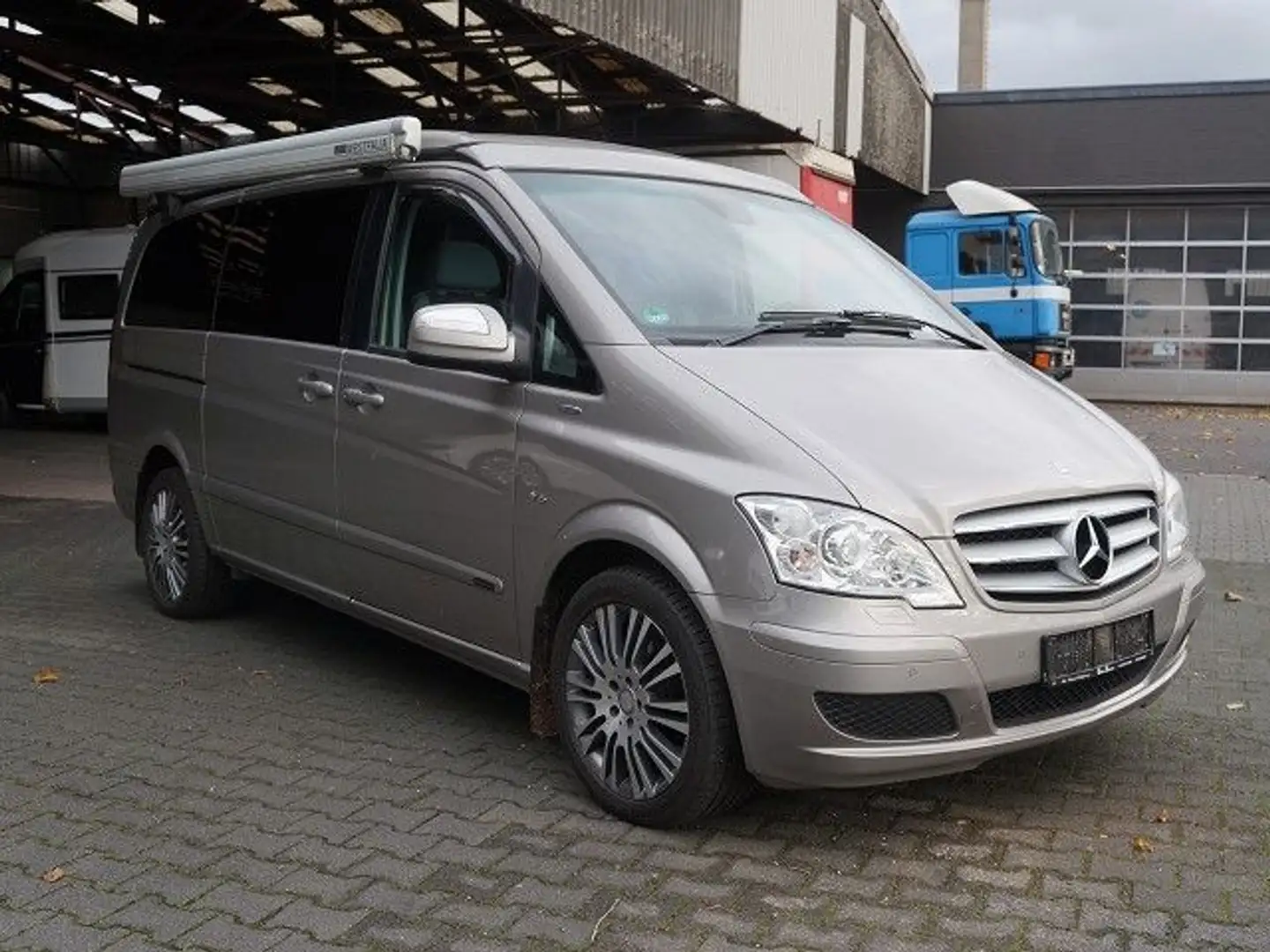 Mercedes-Benz Viano 3.0 CDI Auto. Marco Polo Lang Navi Küche Silber - 2