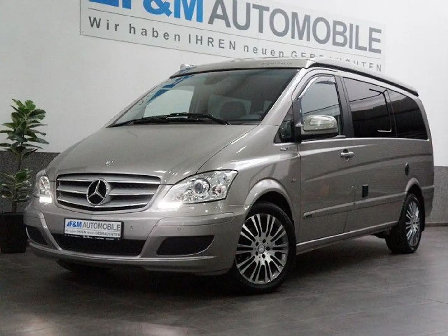 Mercedes-Benz Viano 3.0 CDI Auto. Marco Polo Lang Navi Küche Silber - 2
