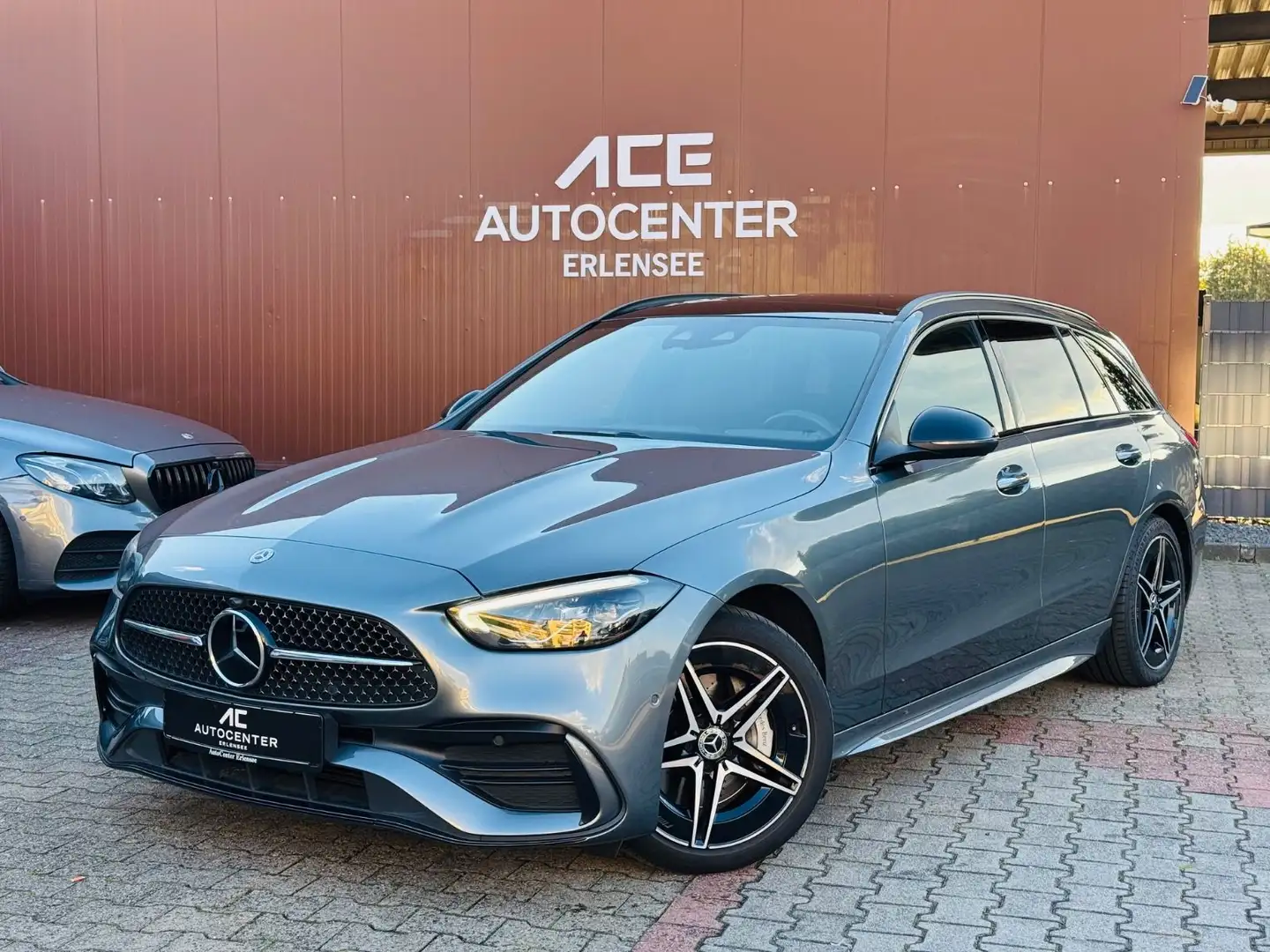 Mercedes-Benz C 220 d T 9G-Tronic AMG Line PANO+HUD+NIGHT+KAMER Gris - 1