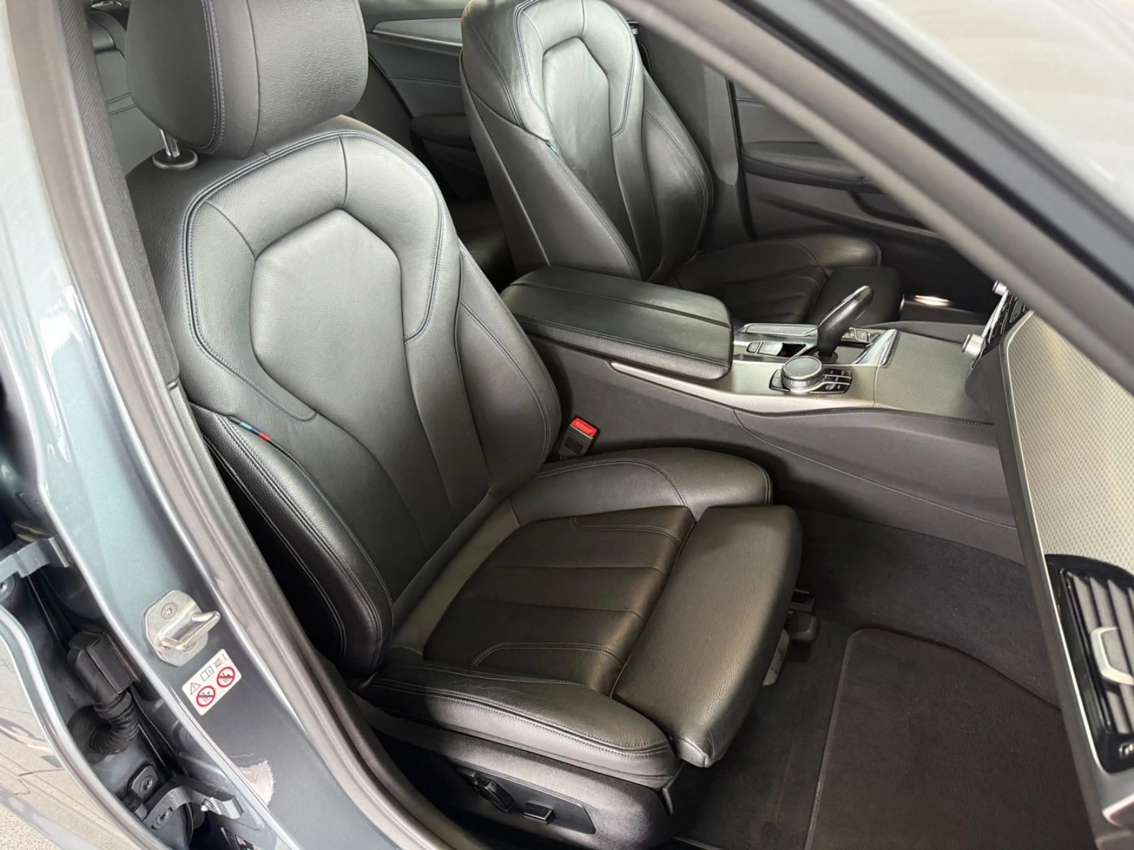 BMW 540 i Touring xDrive M Sportpaket AUT./LED/HUD — photo 8