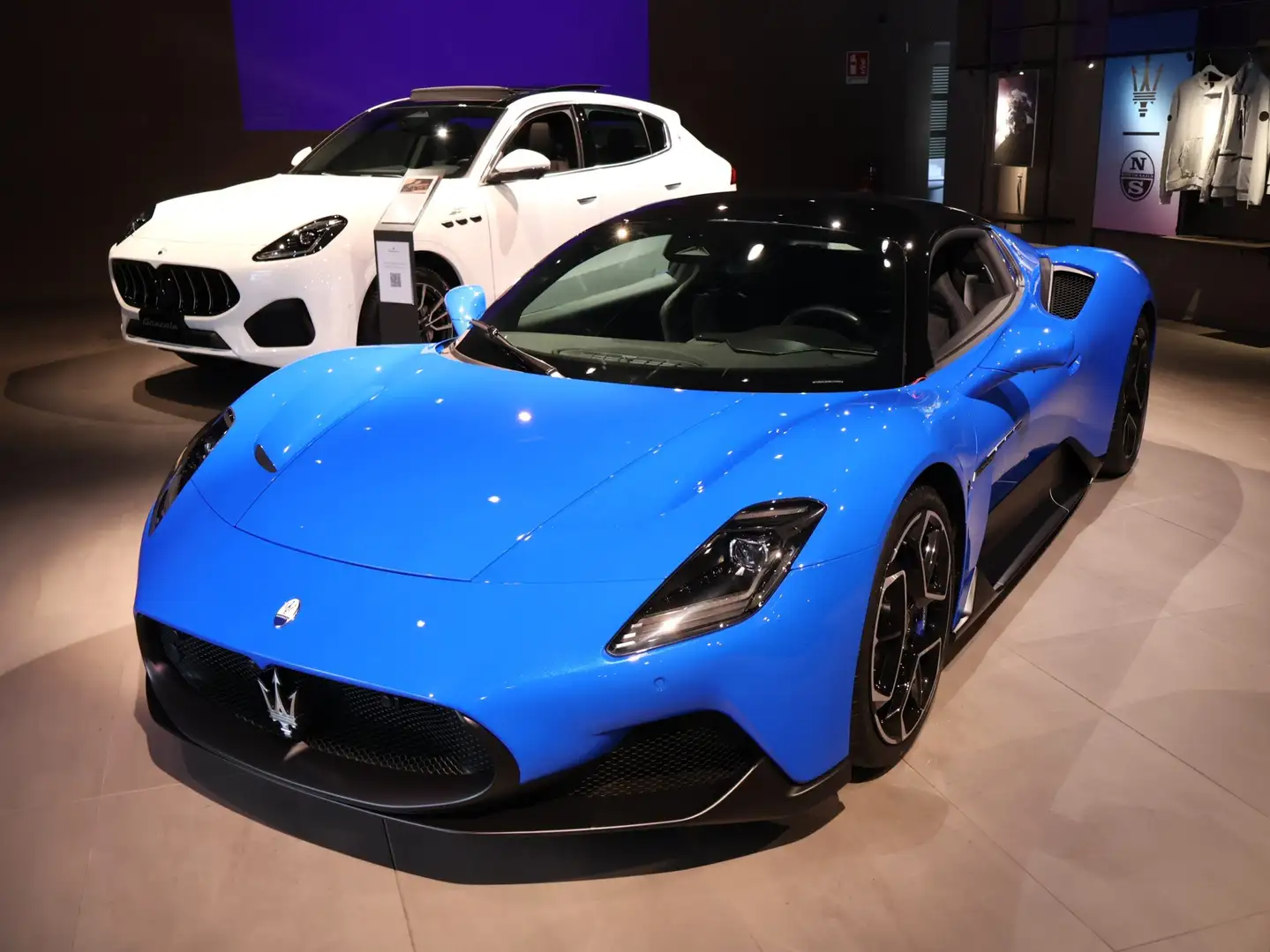 Maserati MC20 3.0 V6 630 CV Bleu - 1