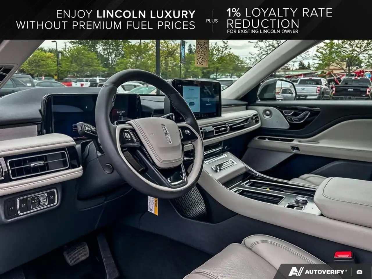 Lincoln Aviator снимка Lincoln Aviator