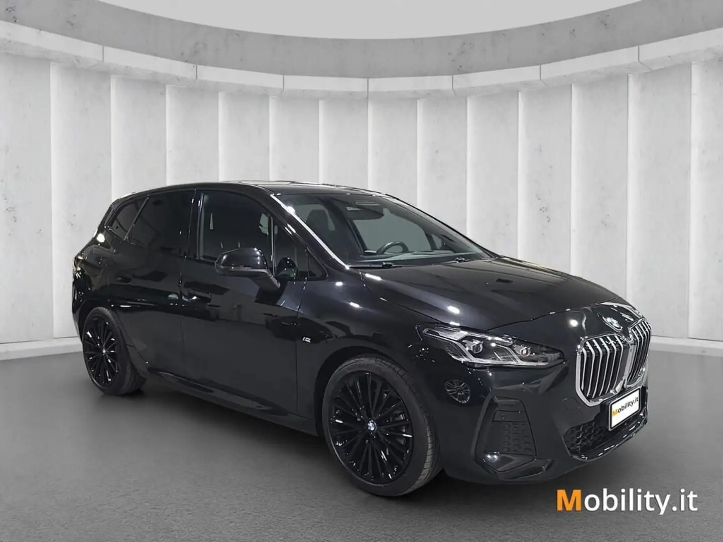BMW 218 d Active Tourer Msport auto Nero - 2