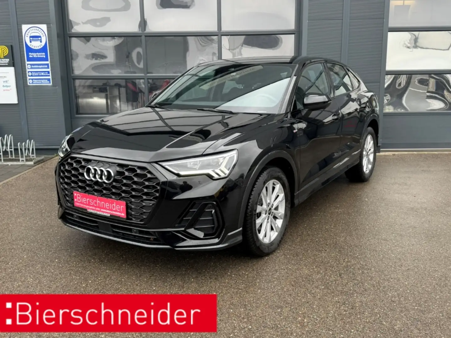 Audi Q3 Sportback 35 TFSI S-tronic S line LED NAVI ACC PDC Schwarz - 1