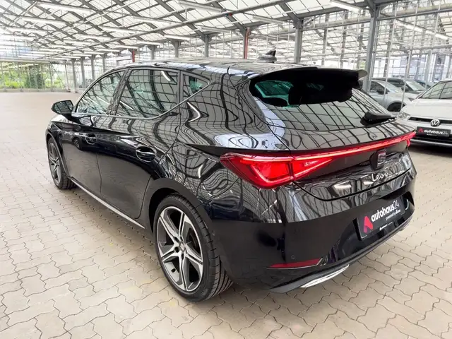 Seat Leon Leon view 4