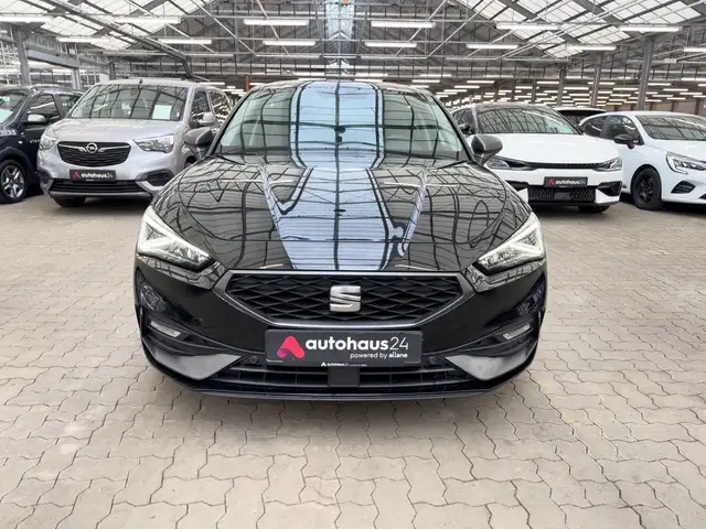 Seat Leon Leon view 2