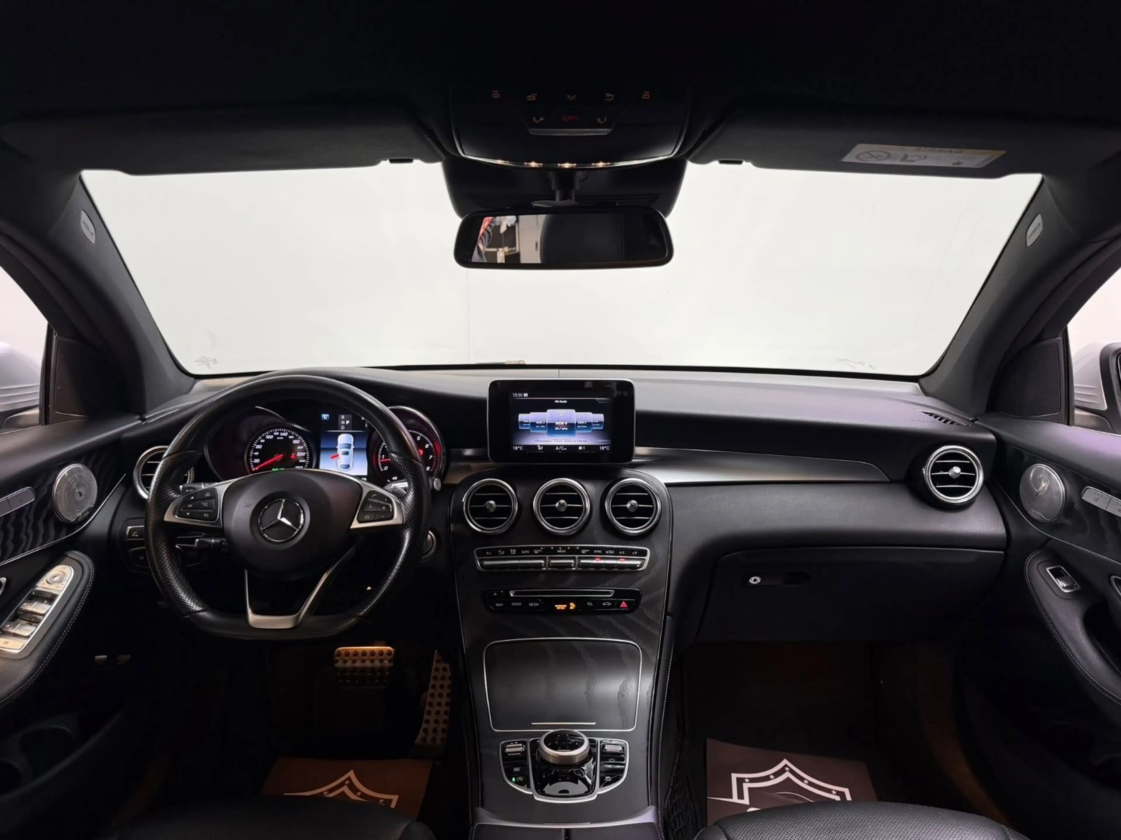 Mercedes-Benz GLC 250 GLC Coupe 250 4Matic  *AMG*HUD*AHK*R.Kam* — photo 11