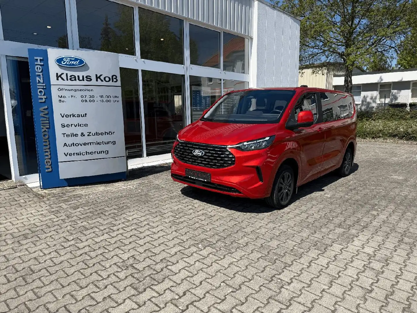 Ford Tourneo Custom 320 L1 Tourneo Titanium FWD - 1