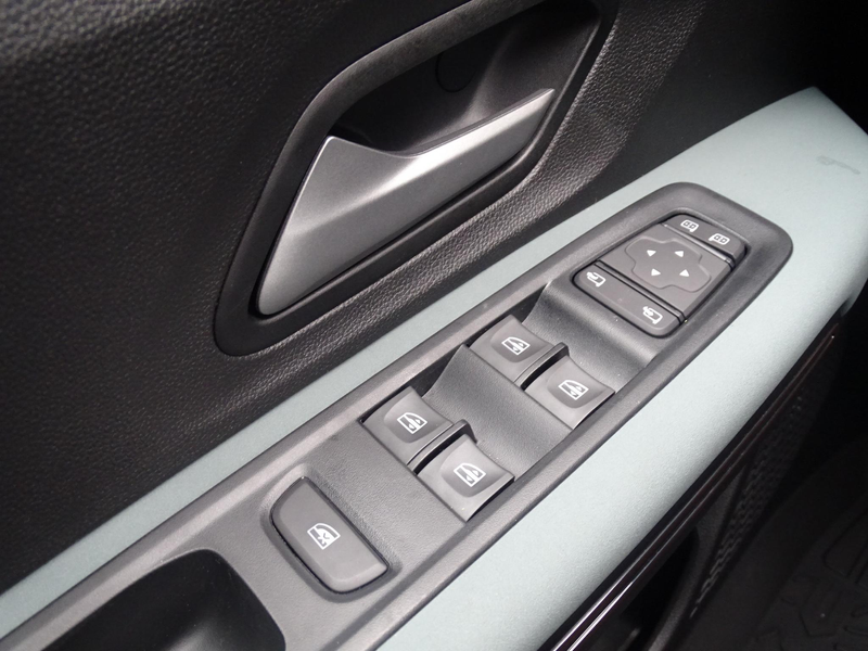 Dacia Sandero Stepway 1.0 TCe 110 limited edition FULL OPTIONS — photo 24