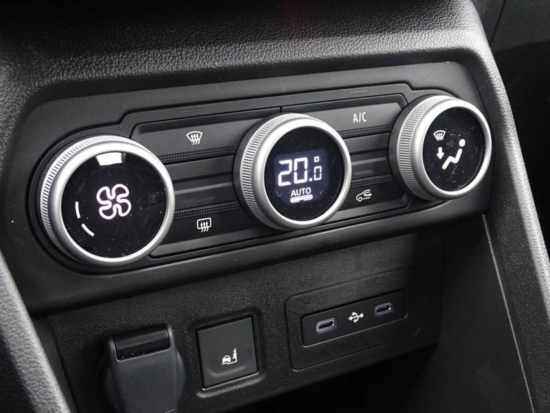 Dacia Sandero Stepway 1.0 TCe 110 limited edition FULL OPTIONS — photo 15