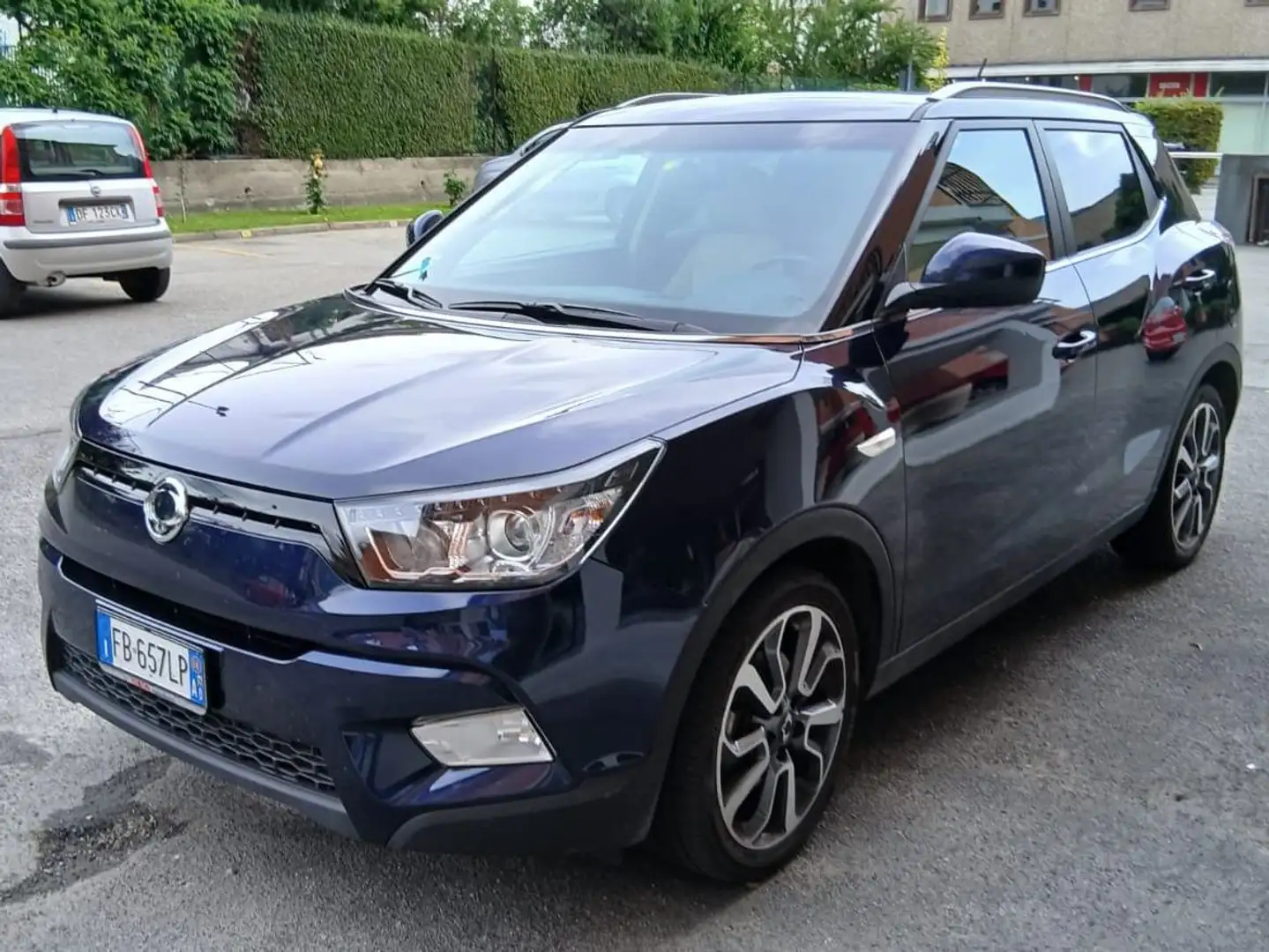 SsangYong Tivoli Tivoli 1.6d Be 2wd Blau - 2