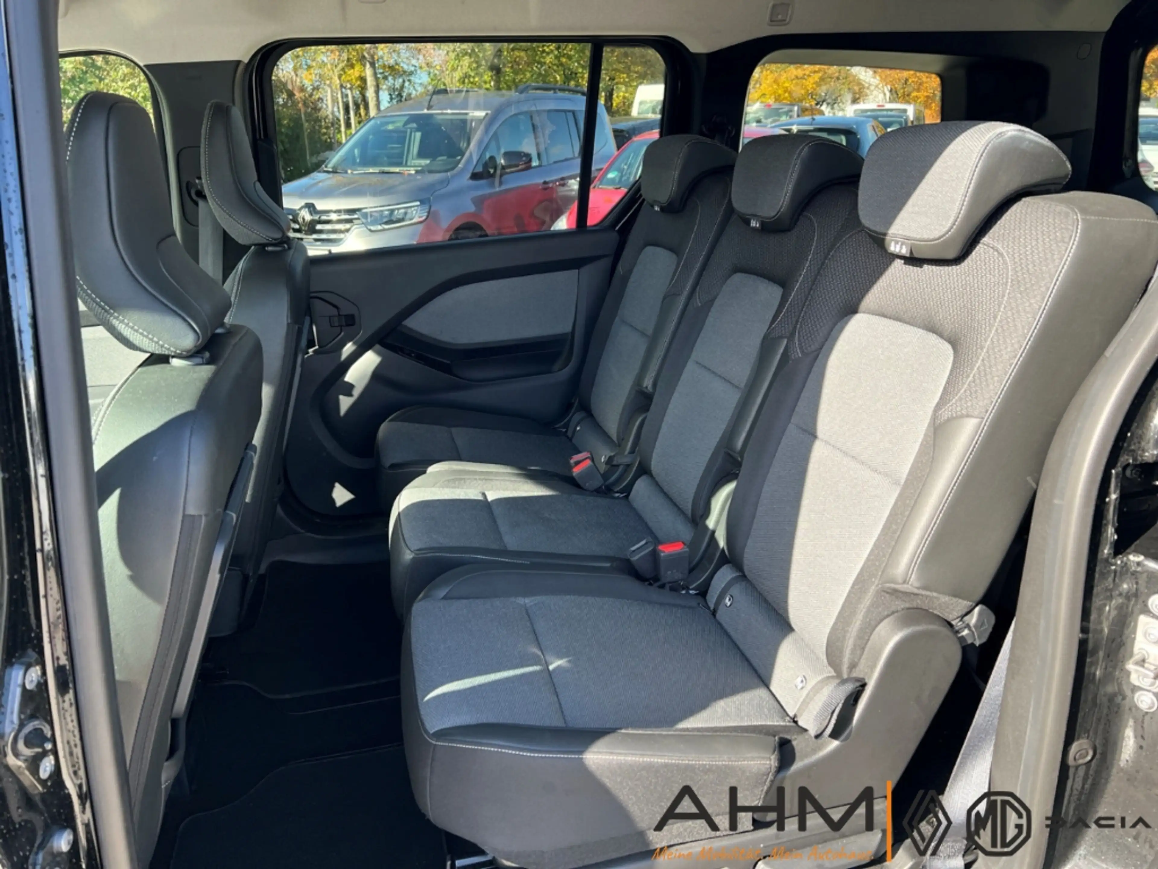Renault Kangoo III Grand Techno — photo 12