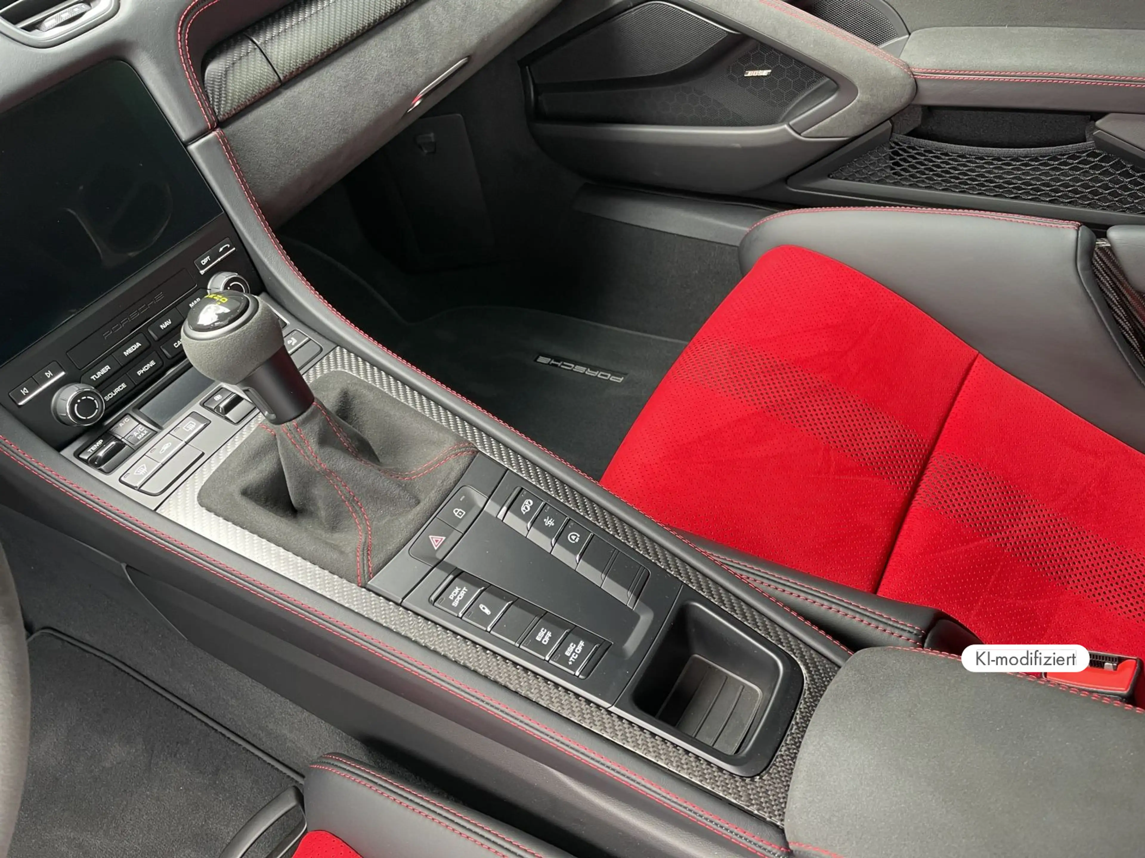 Porsche 718 Spyder RS — photo 14