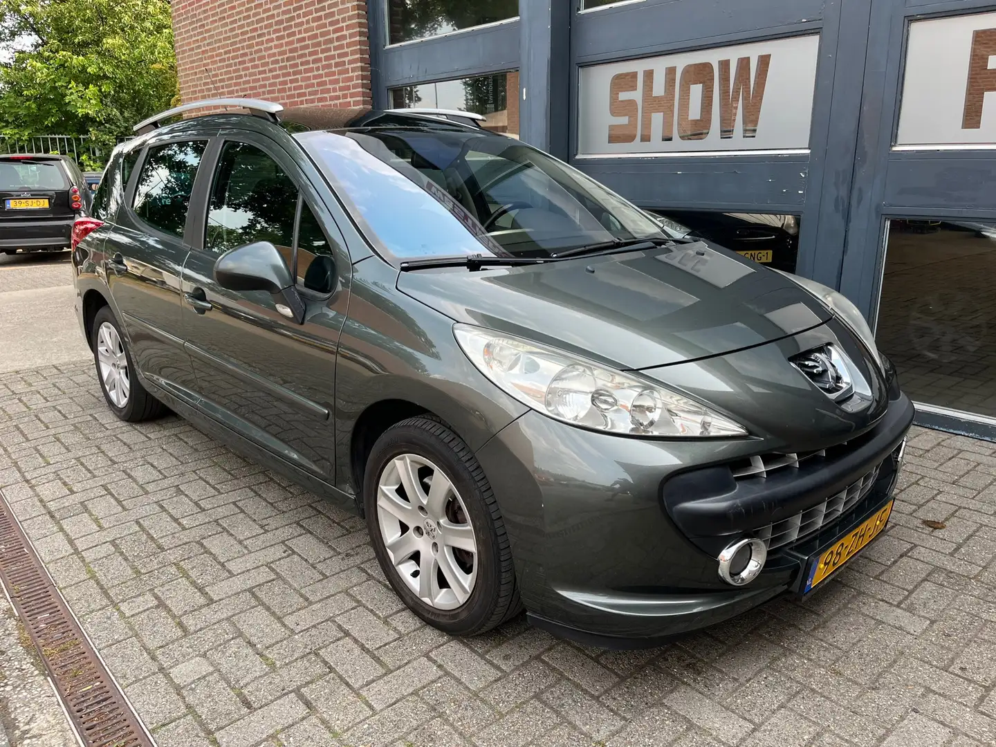 Peugeot 207 SW 1.6 VTi XS Première Grau - 2