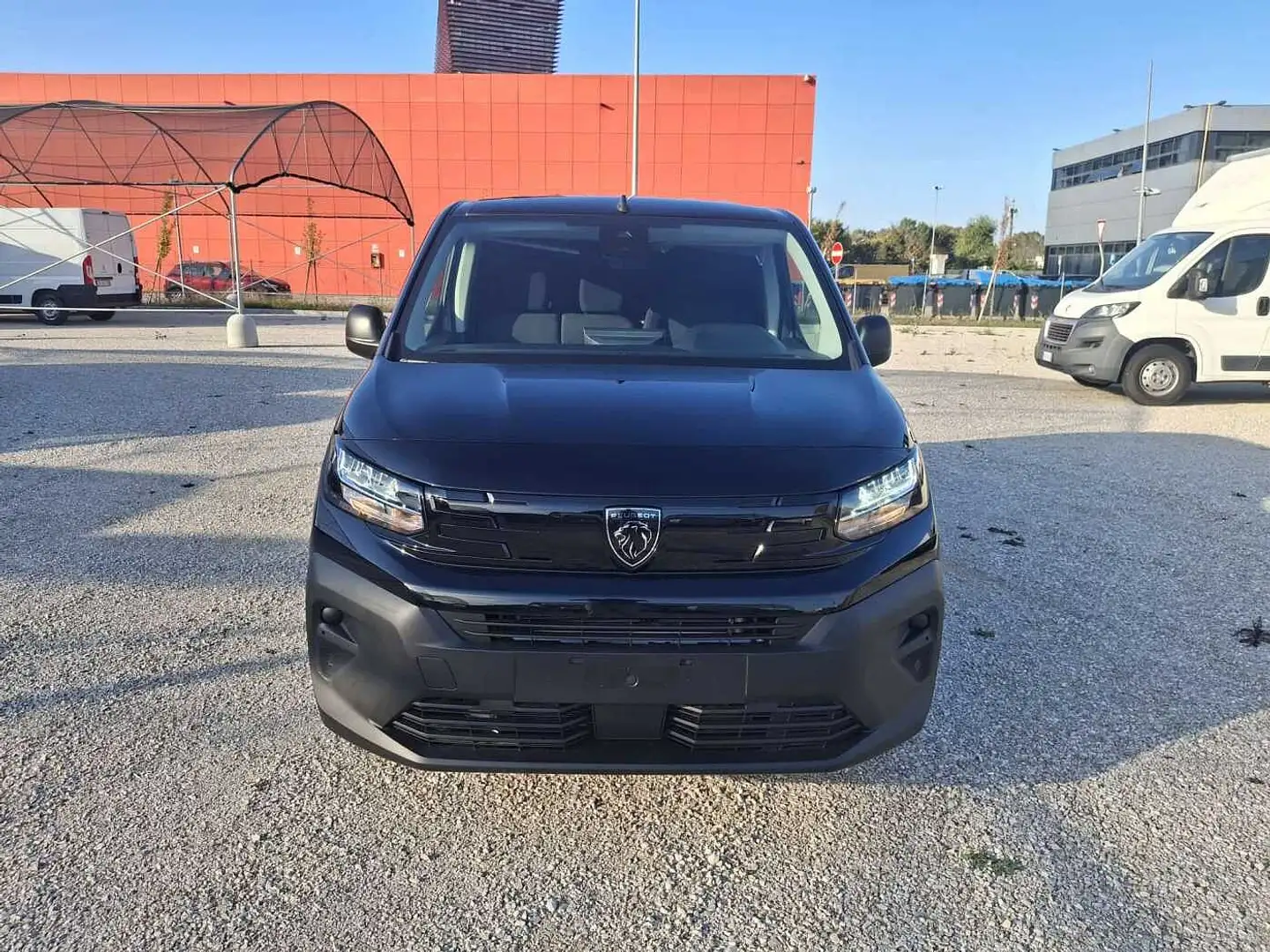 Peugeot Partner Nuovo Partner L1 1.5 BlueHDi 100 Zwart - 2