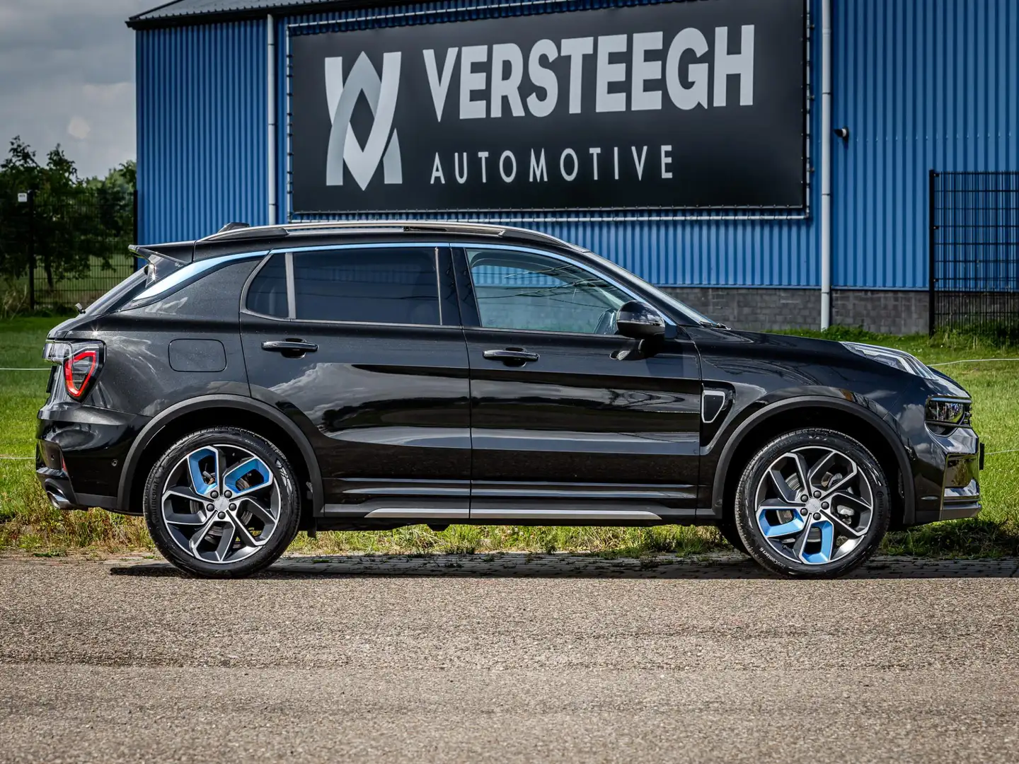 Lynk & Co 01 1.5 Plug-In Hybrid 262pk Panoramadak|Adaptive Crui Zwart - 2