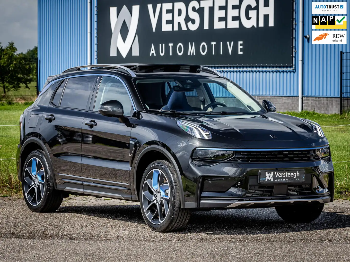 Lynk & Co 01 1.5 Plug-In Hybrid 262pk Panoramadak|Adaptive Crui Zwart - 1