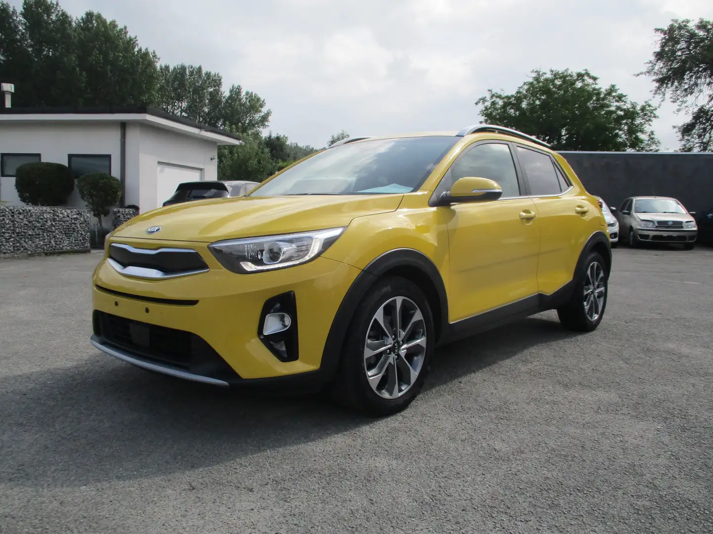 Kia Stonic 1.0 T-GDI Automaat/Navi/Carplay/Camera/33.000km Jaune - 1