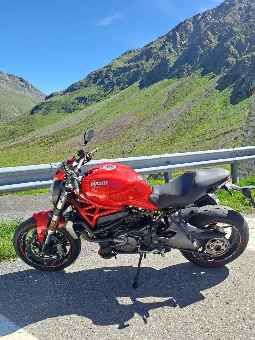Ducati Monster 1200 Rosso - 1