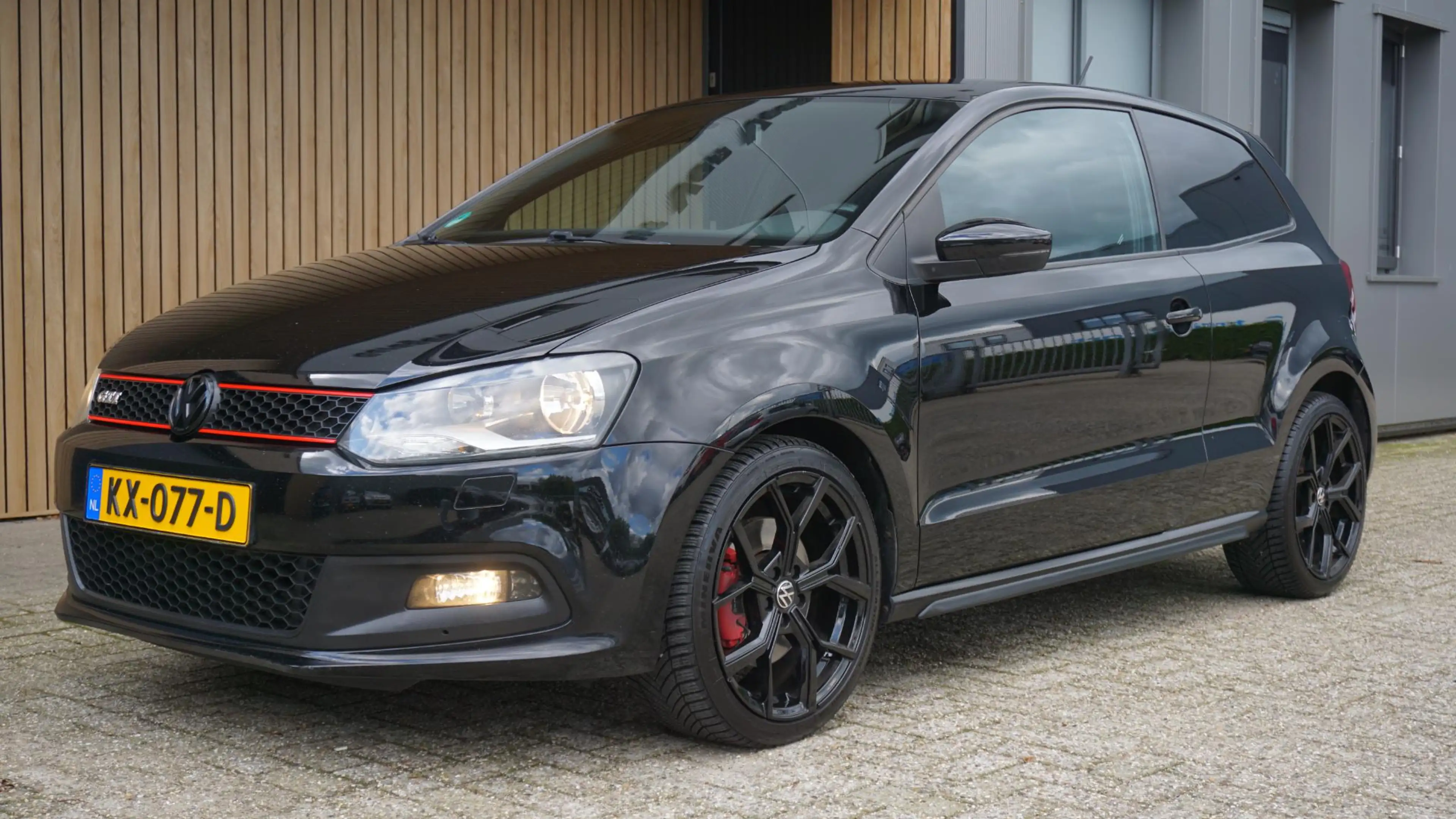 Volkswagen Polo GTI 1.4 TSI 180pk DSG 3Drs Leder/Alcantara 17inch LM * — photo 4
