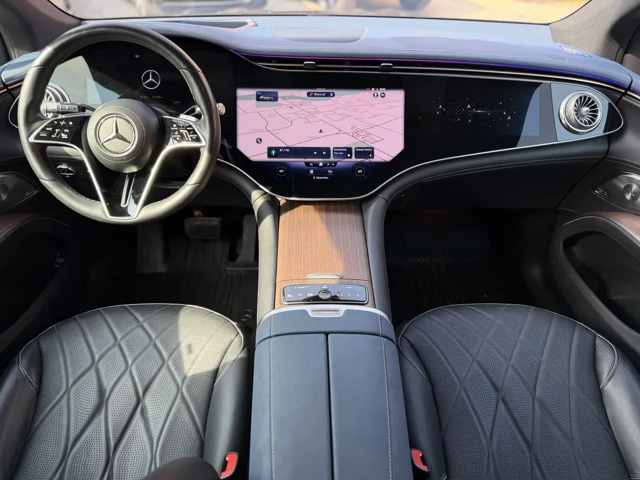 Mercedes-Benz EQS снимка Mercedes-Benz EQS