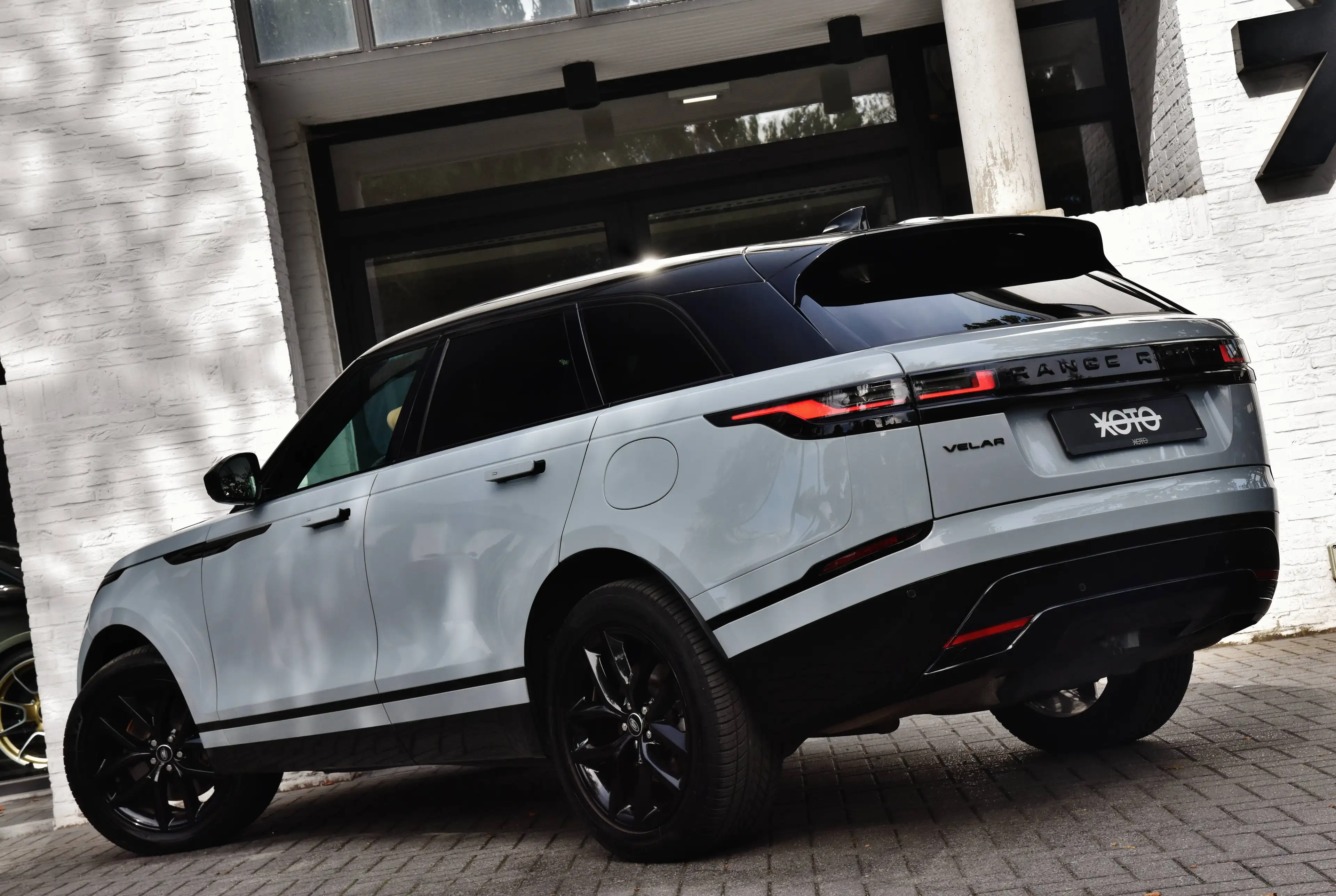 Land Rover Range Rover Velar P400e DYNAMIC SE PHEV BLACK DESIGN *** NP: € 101.436,- *** — photo 9