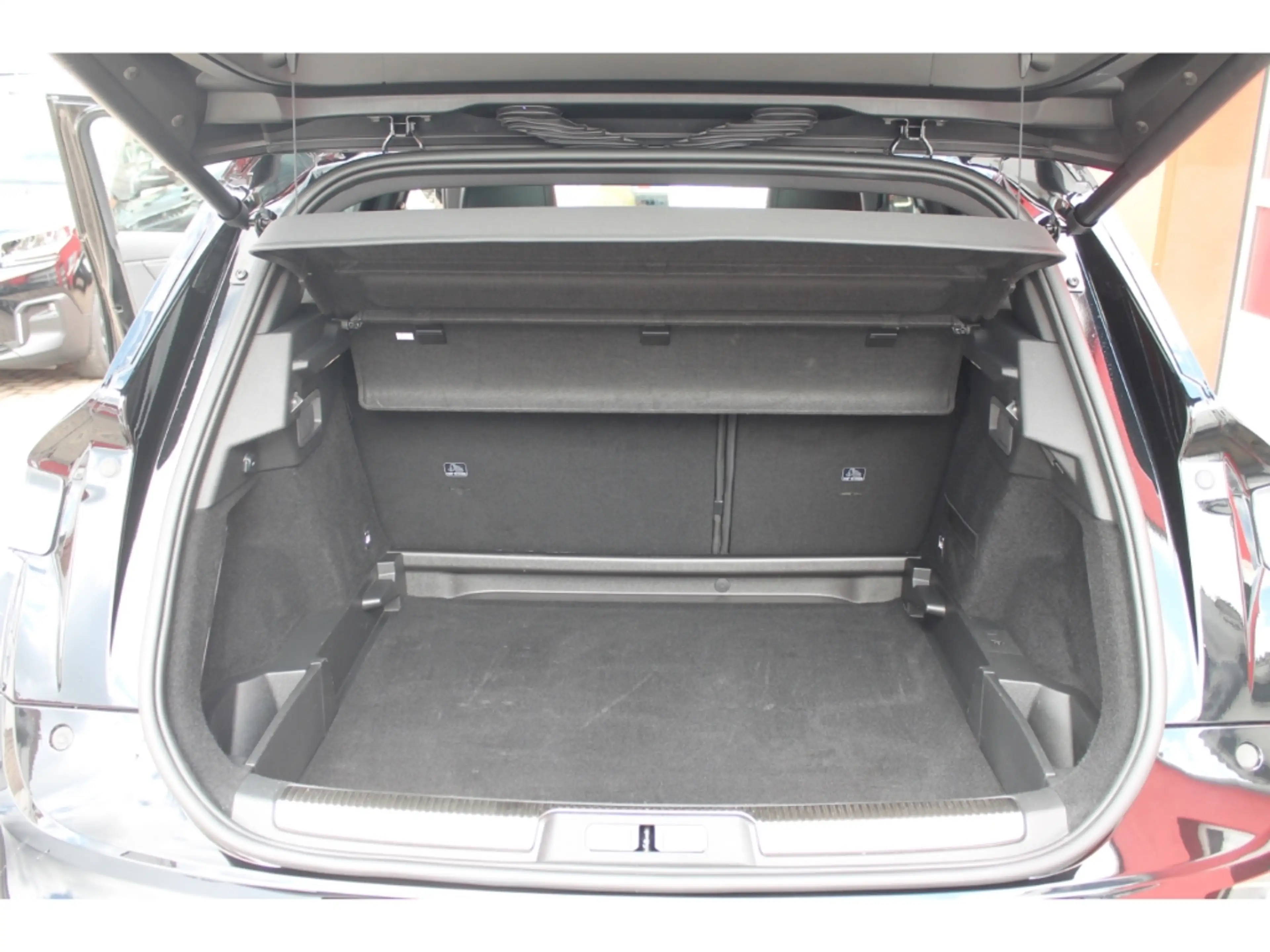 DS Automobiles DS 7 Opera BHDi130 EAT8 Voll! Dach 360 eHk Slftg Shz Na — photo 9