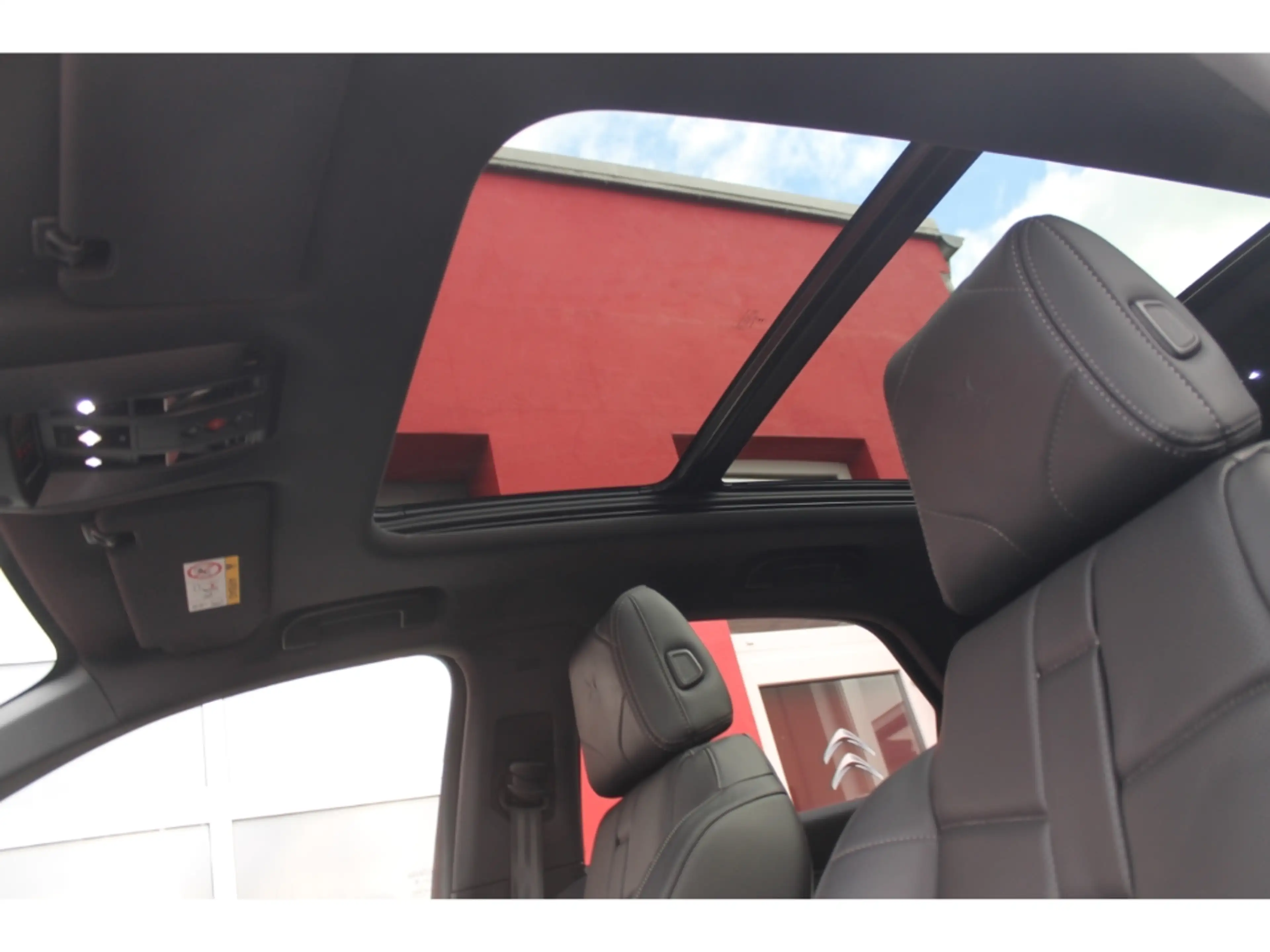 DS Automobiles DS 7 Opera BHDi130 EAT8 Voll! Dach 360 eHk Slftg Shz Na — photo 12
