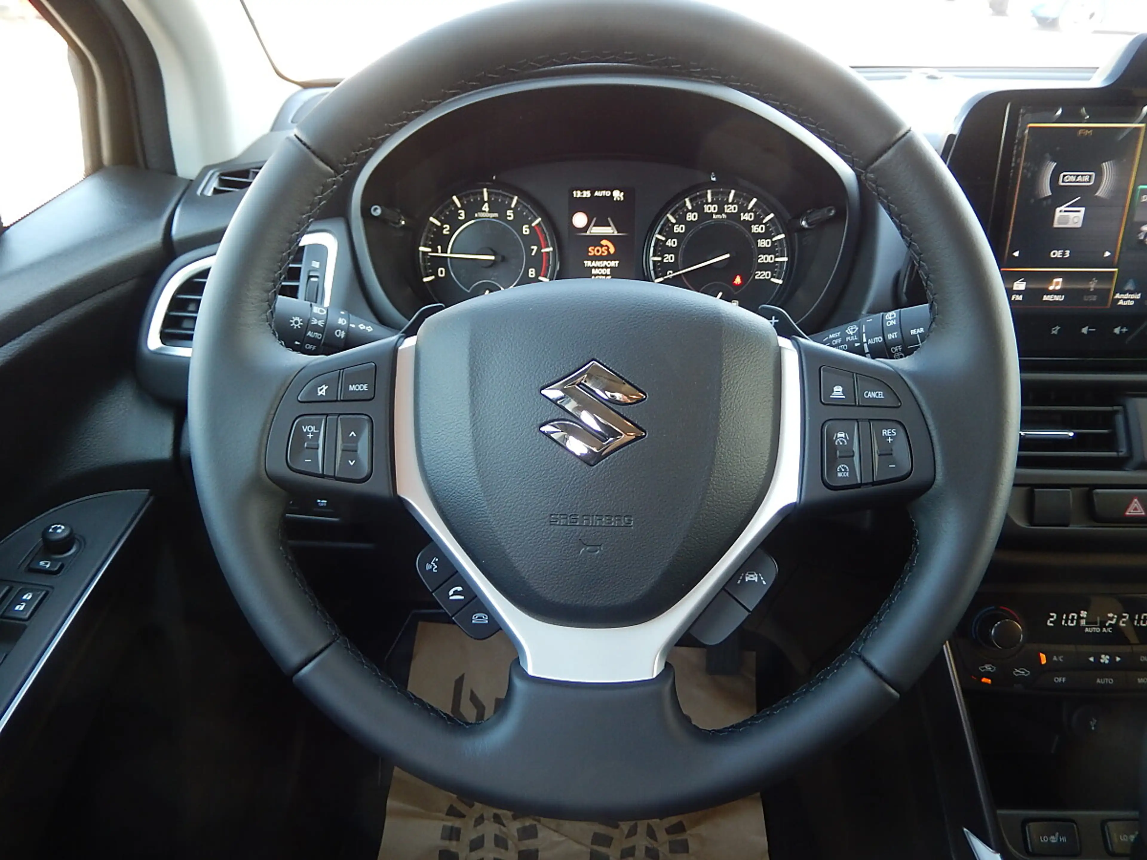 Suzuki S-Cross 1,4 Hybrid shine Aut. — photo 13