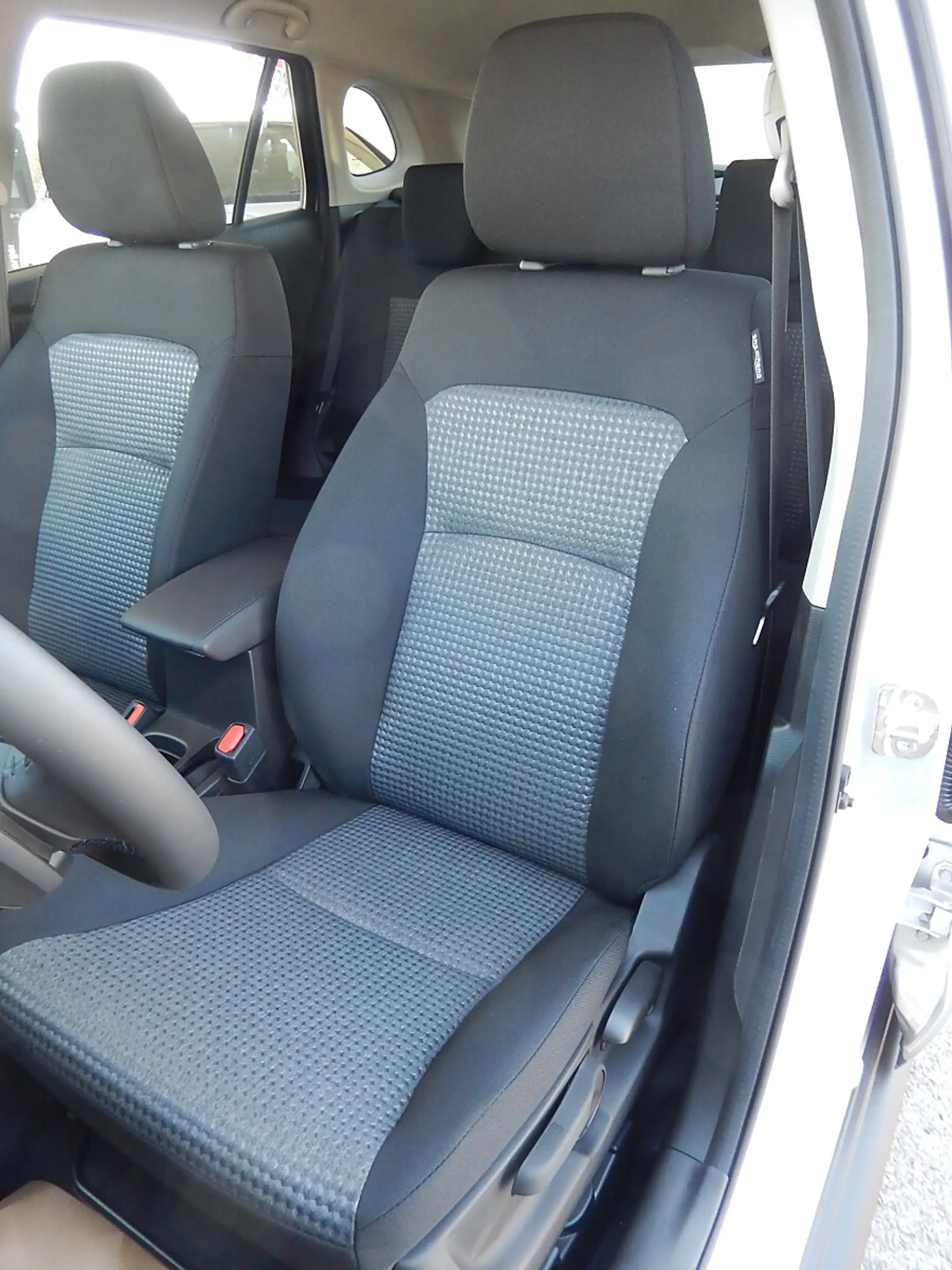 Suzuki S-Cross 1,4 Hybrid shine Aut. — photo 10