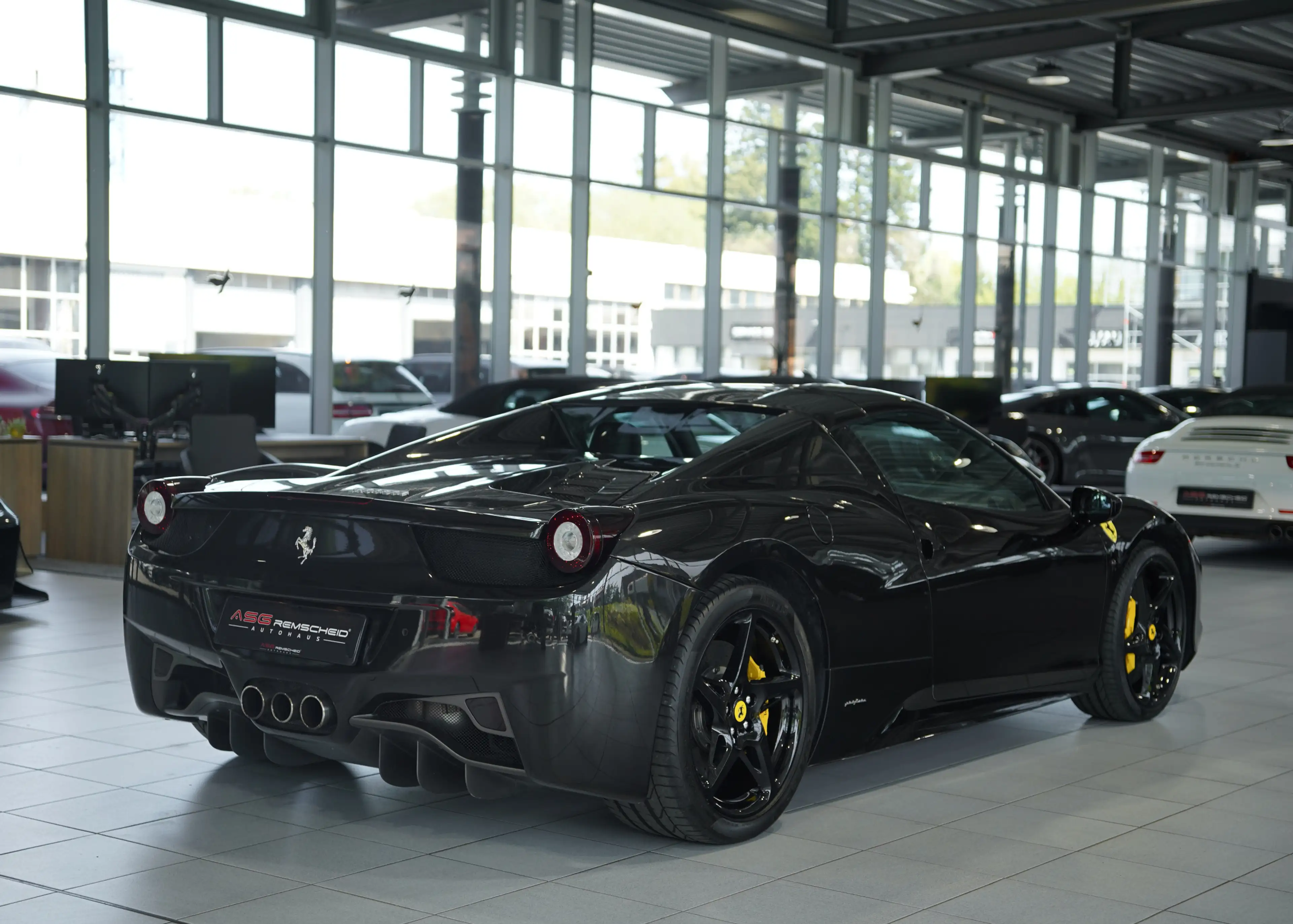 Ferrari 458 — photo 9