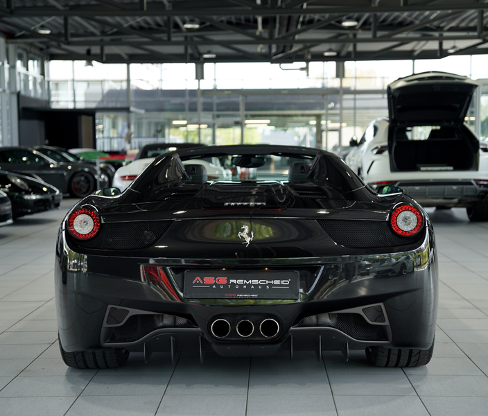 Ferrari 458 — photo 10