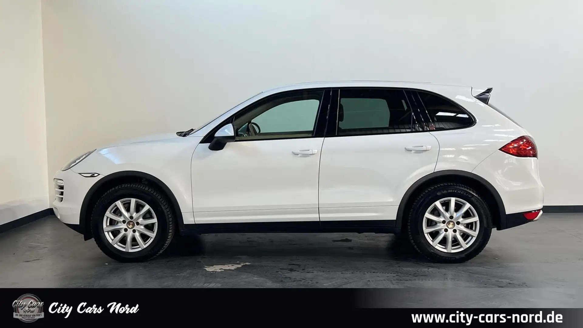 Porsche Cayenne Diesel BI-XENON-PANO-KAM-AHK-PCM White - 2