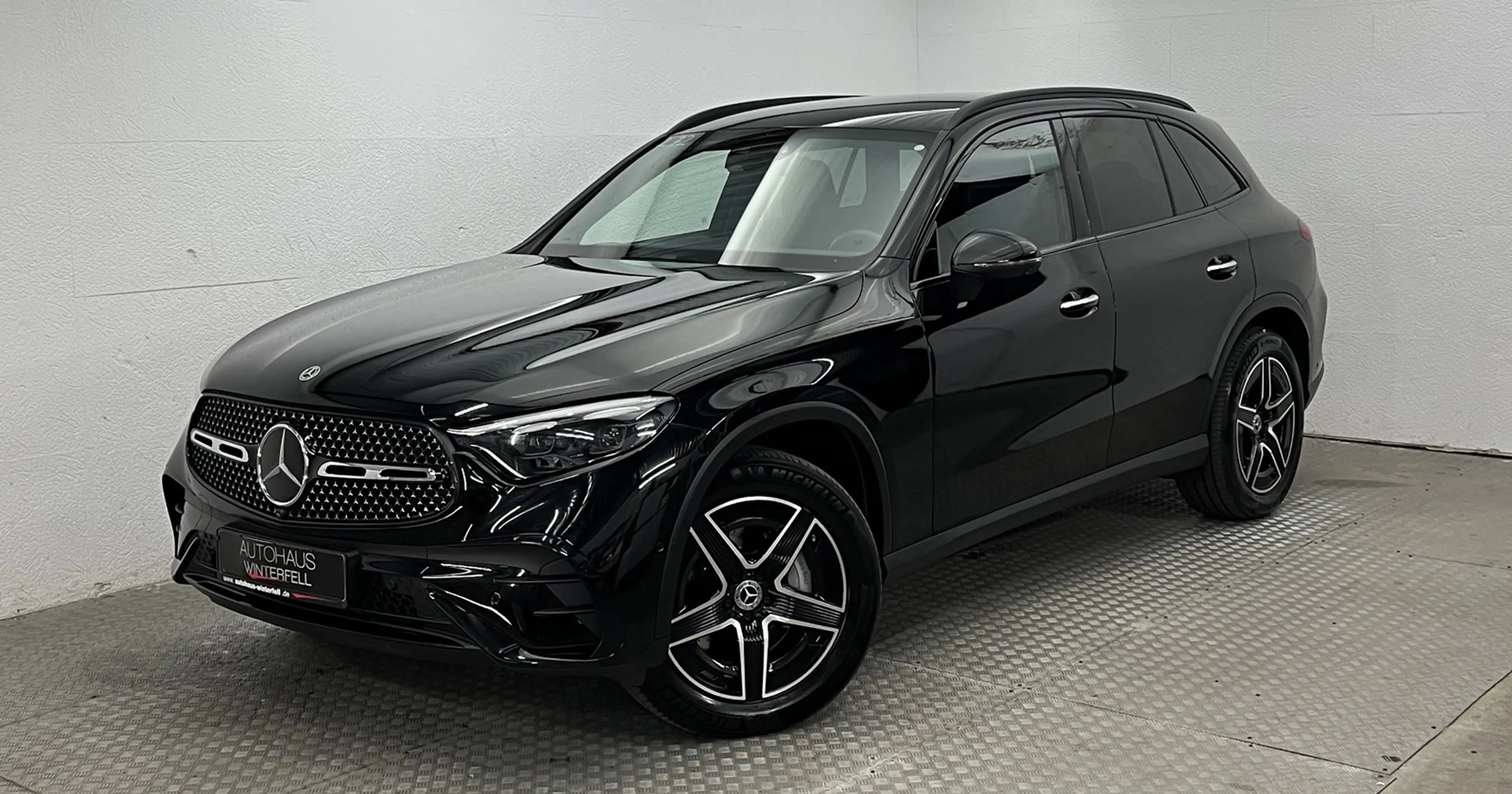 Mercedes-Benz GLC 450 d 4M AMG NIGHT LUFT+AHK+STHZG+HINTERACHS