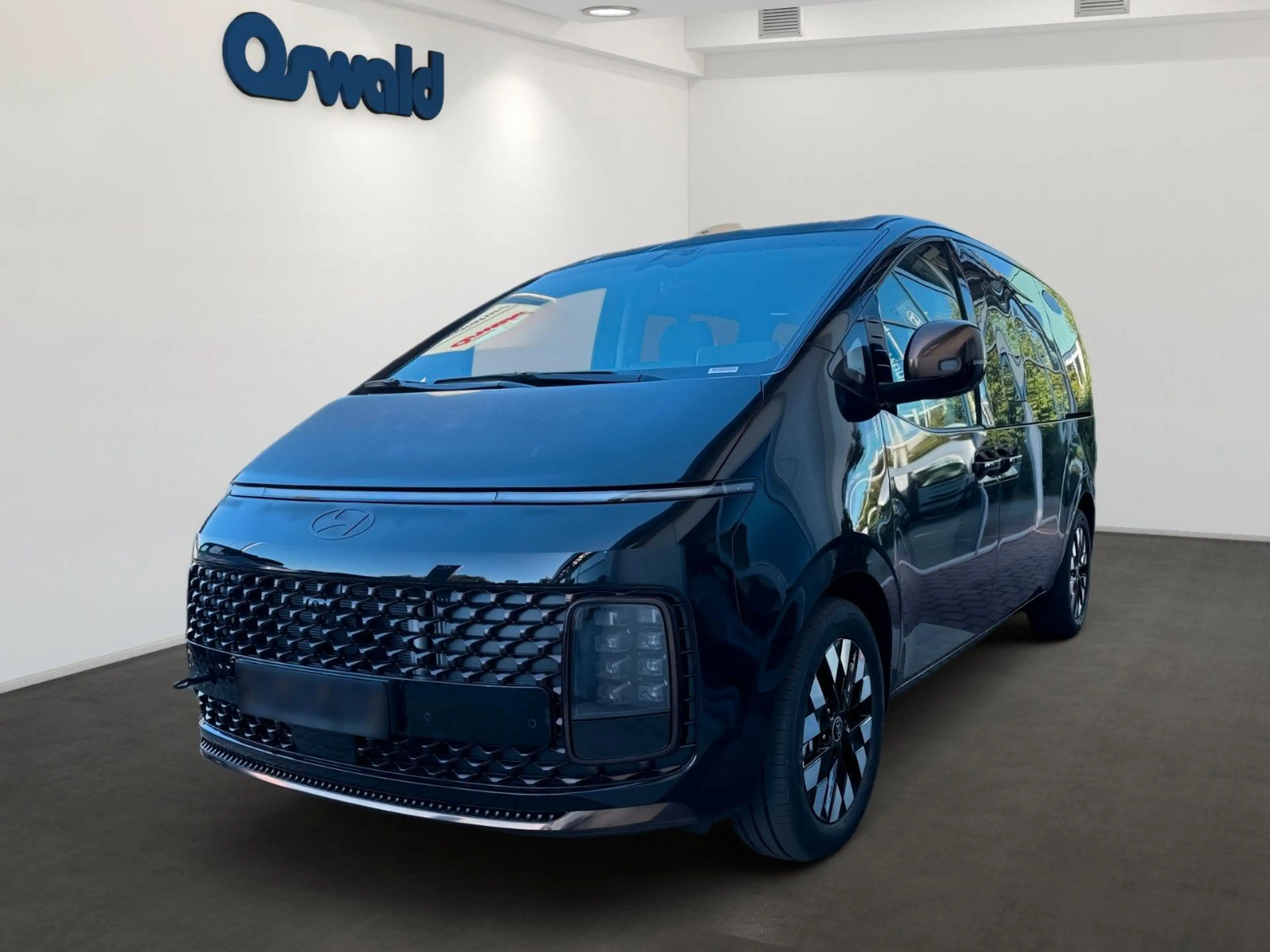 Hyundai STARIA Signature Hybrid 2WD SHD